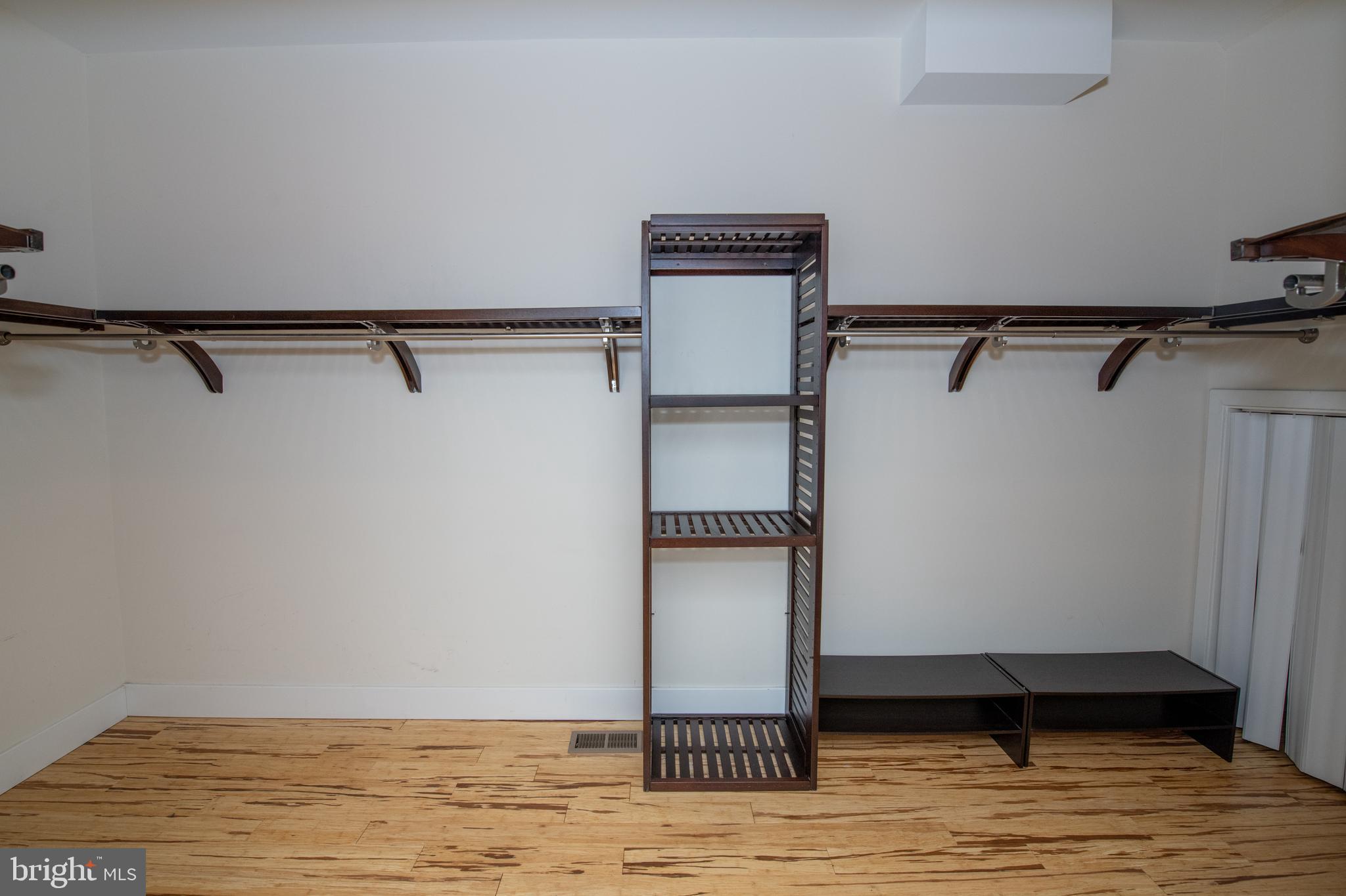 FAIRMOUNT - Residential