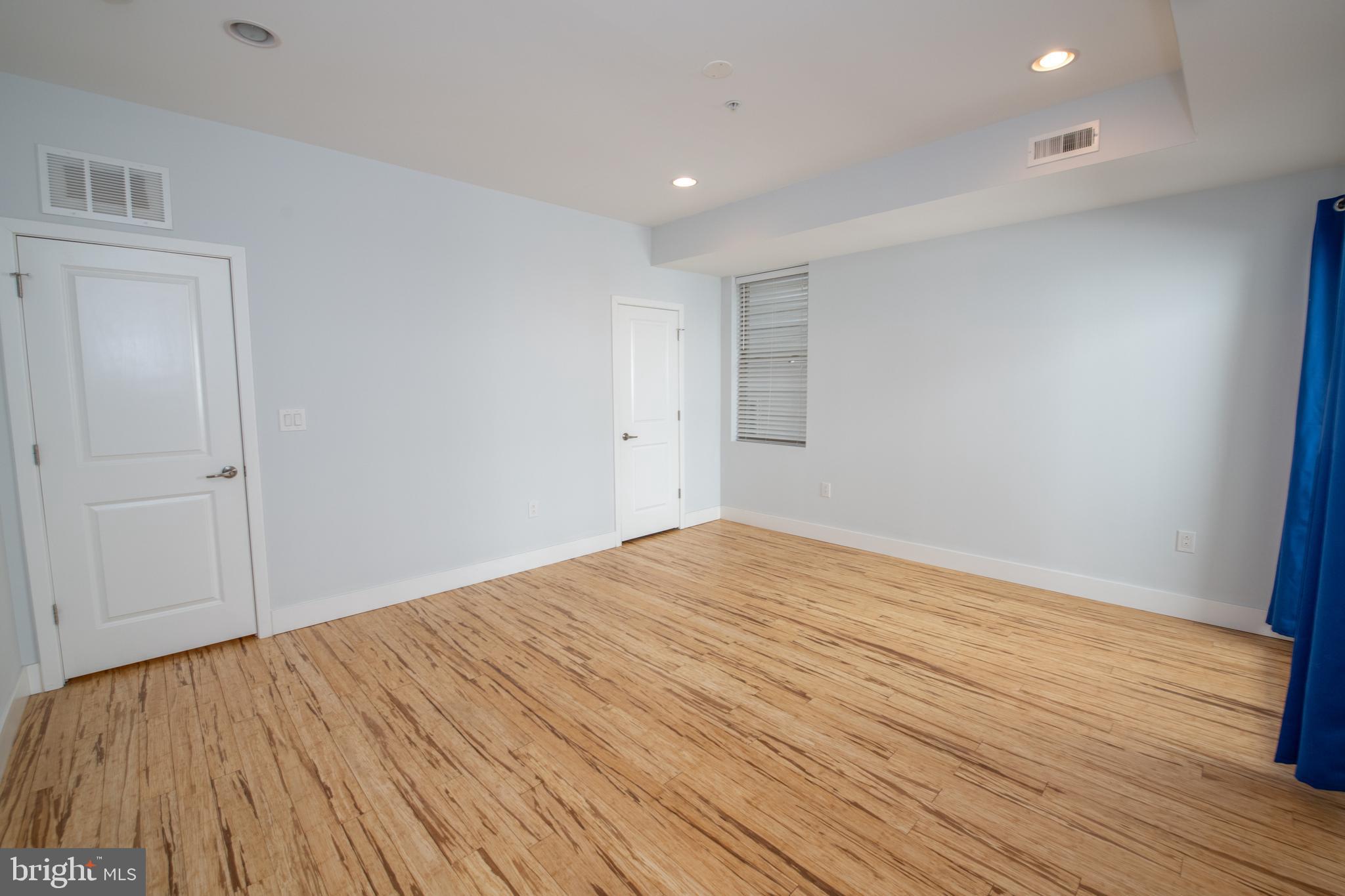 FAIRMOUNT - Residential