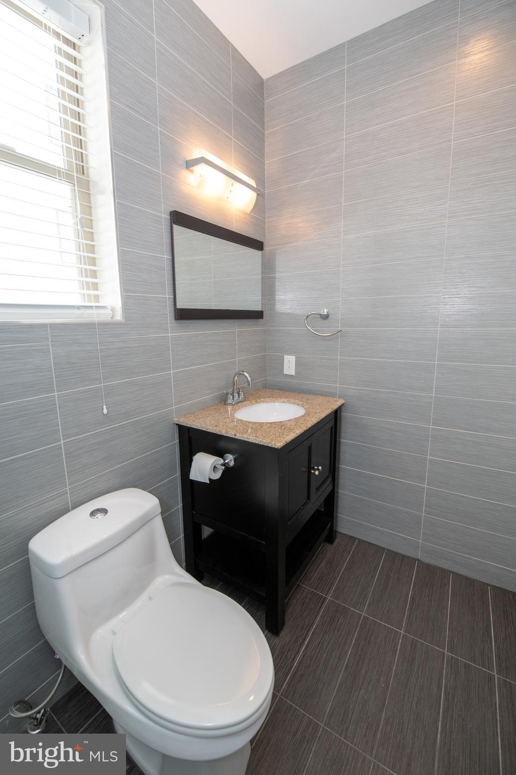 FAIRMOUNT - Residential