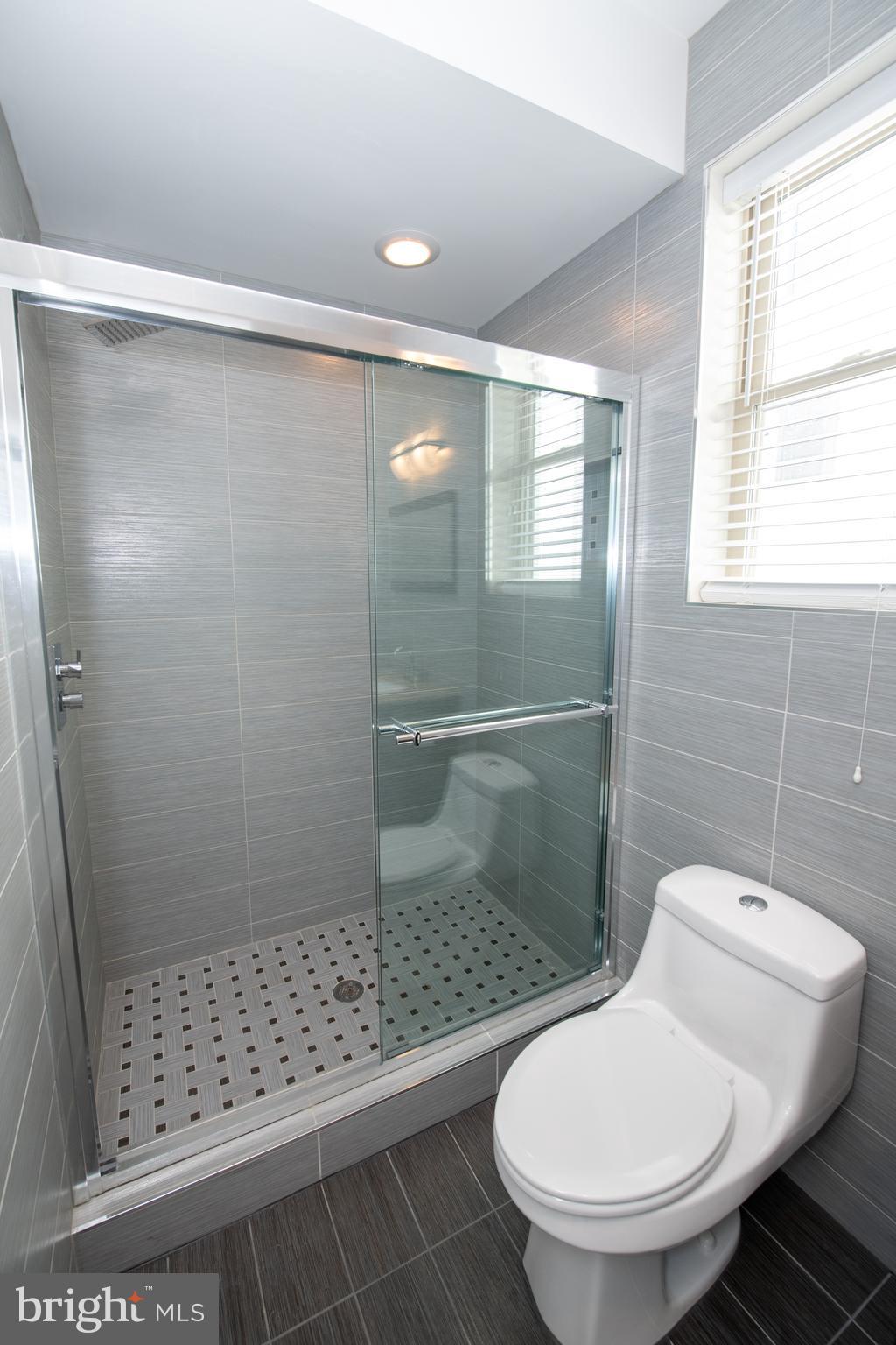 FAIRMOUNT - Residential