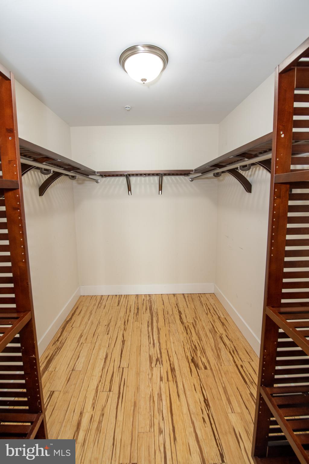 FAIRMOUNT - Residential