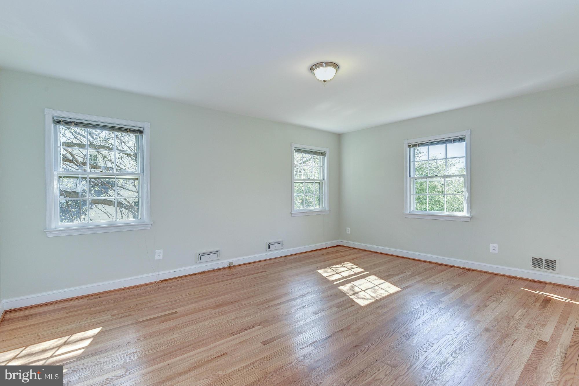 FERNSHIRE FARMS - Residential