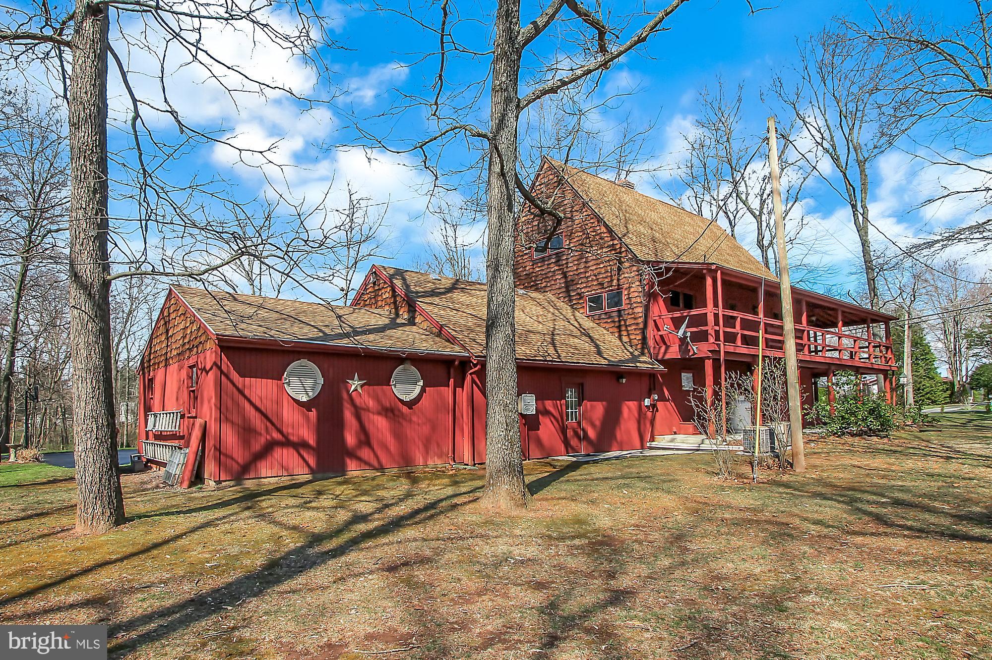 LAKE HERITAGE - Residential