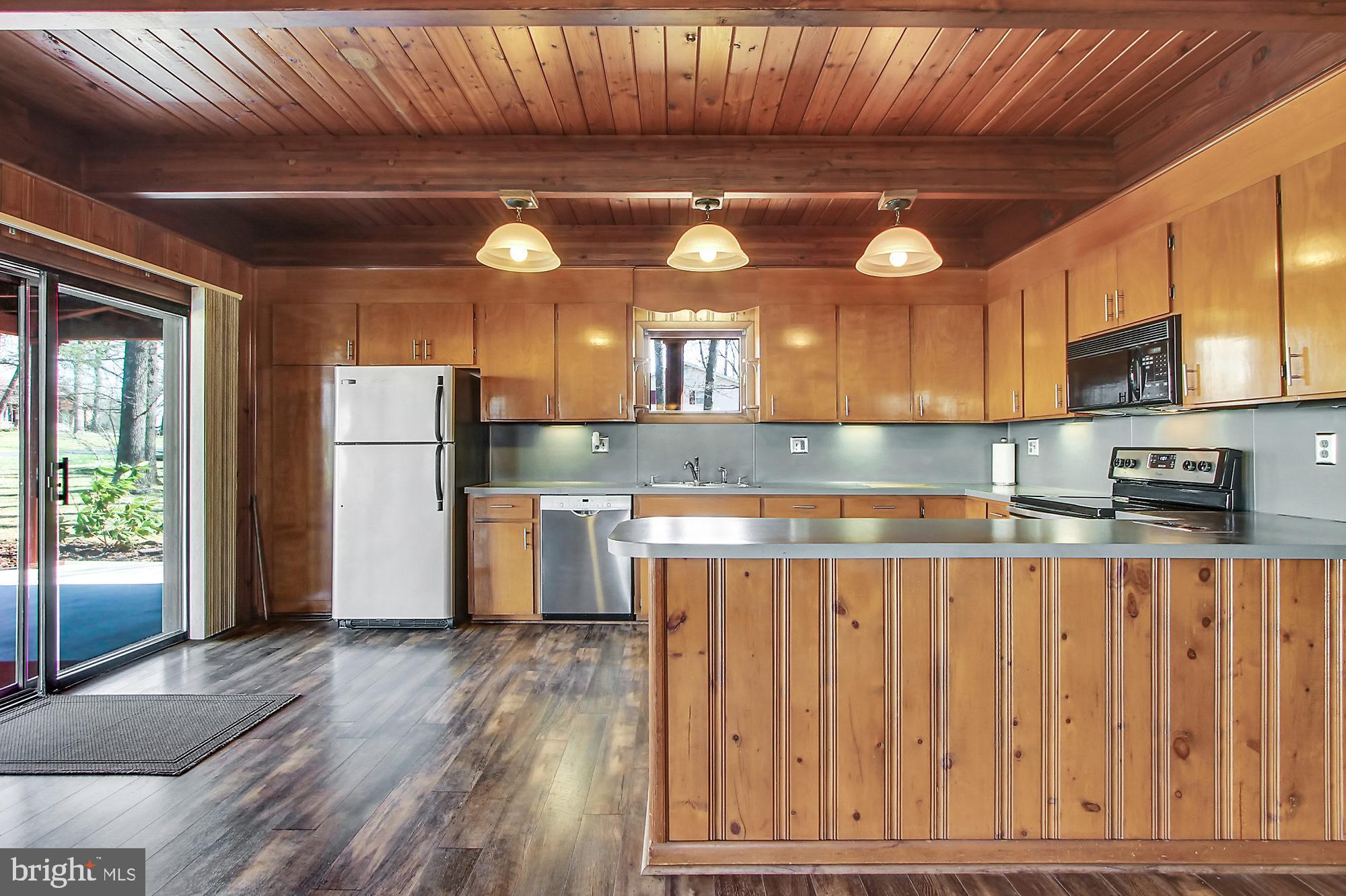 LAKE HERITAGE - Residential