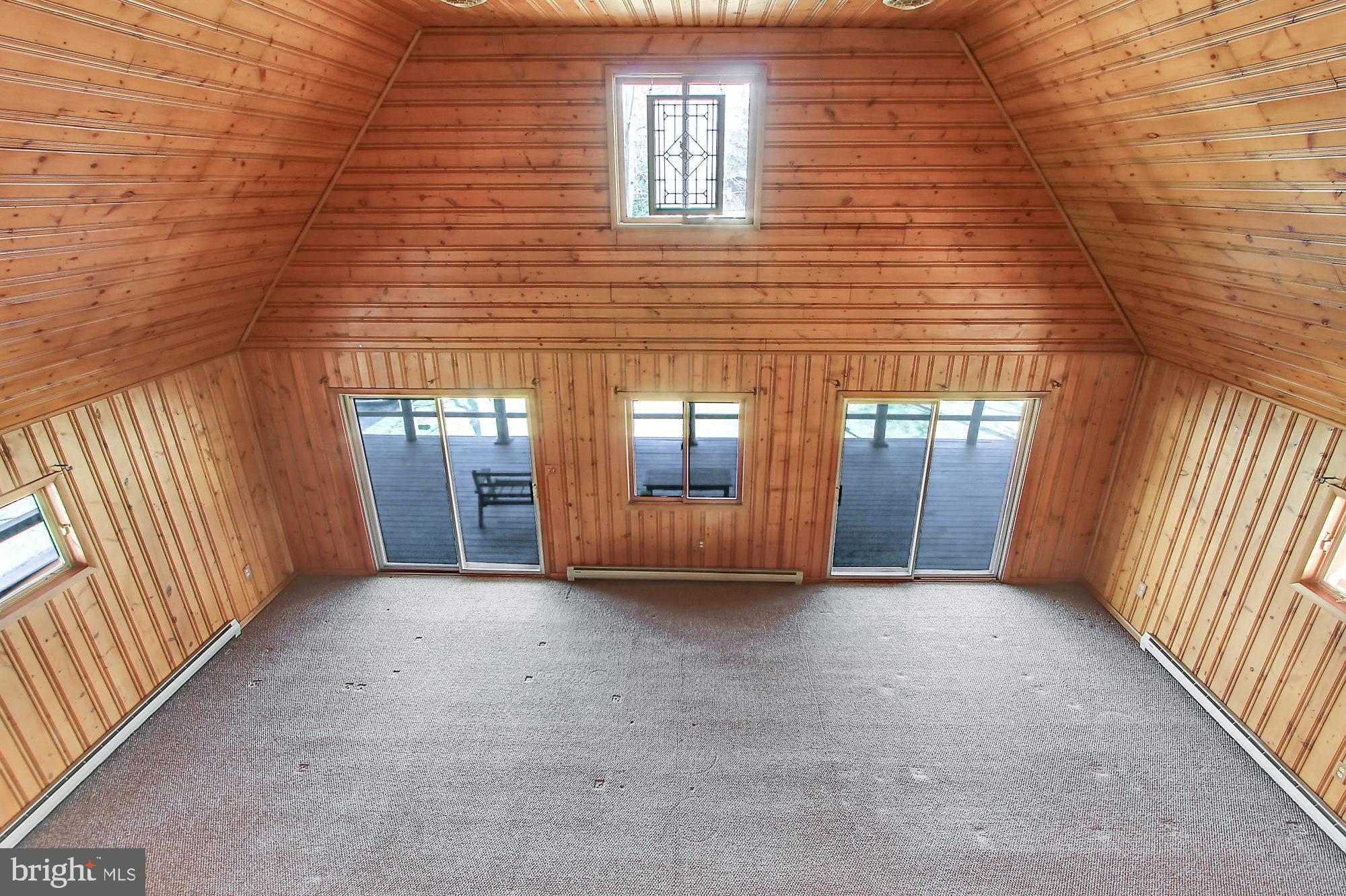 LAKE HERITAGE - Residential