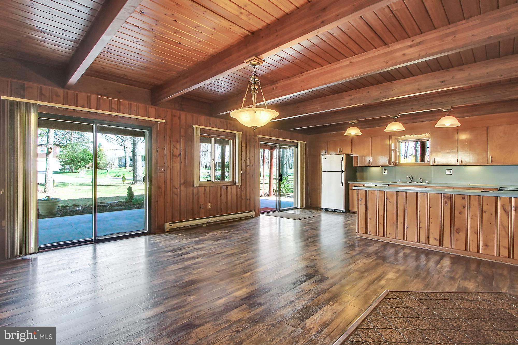 LAKE HERITAGE - Residential