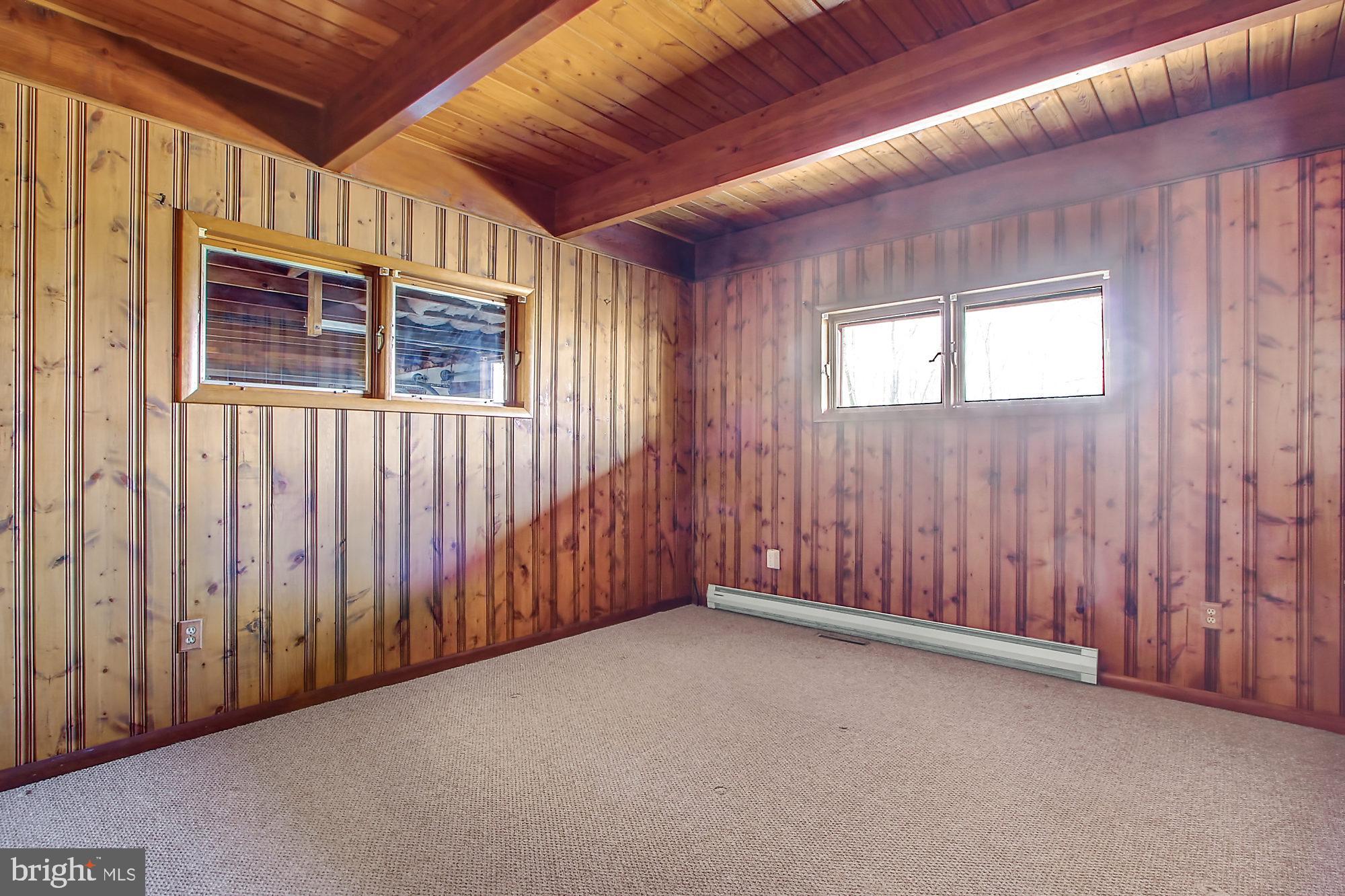 LAKE HERITAGE - Residential