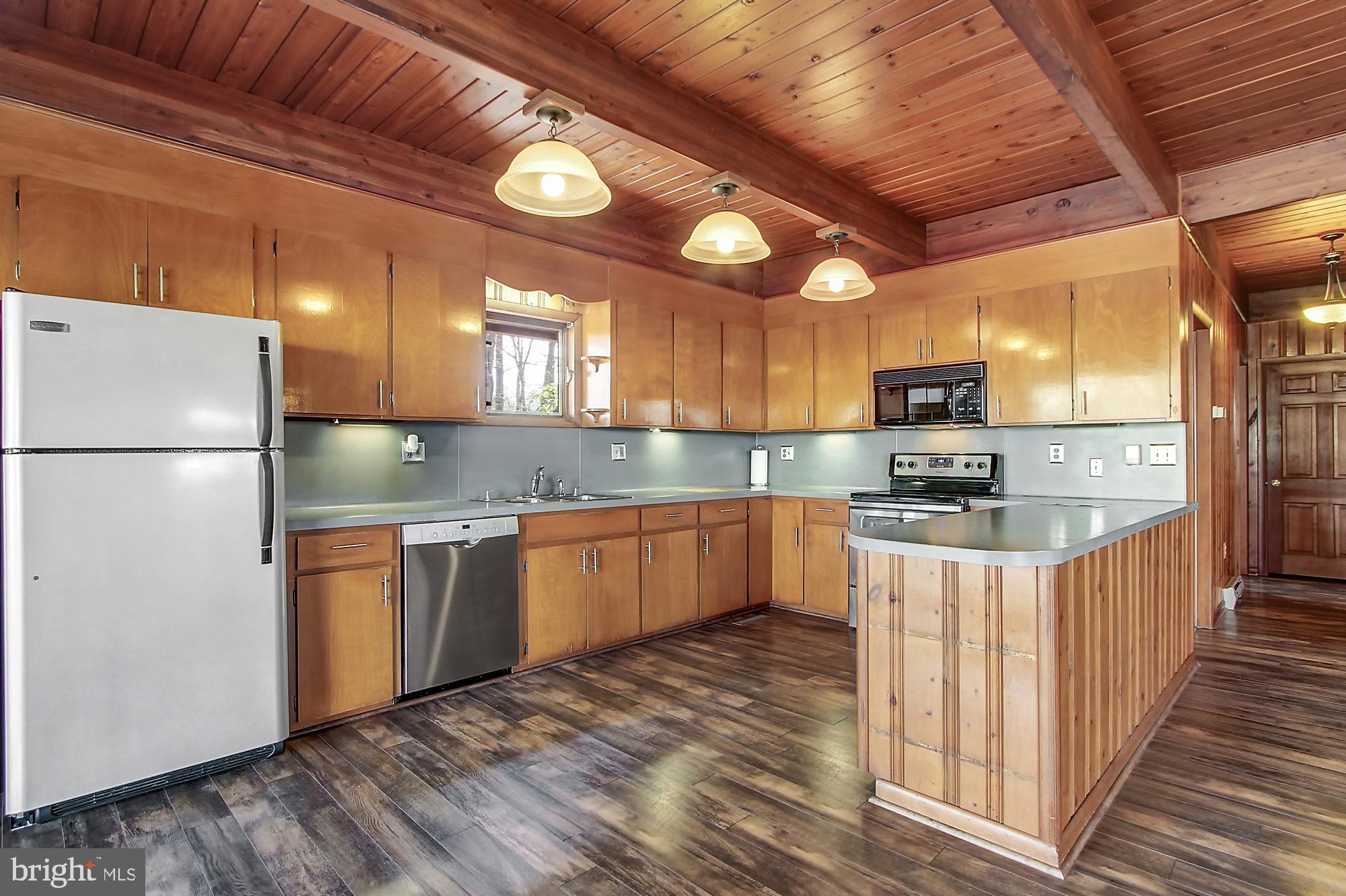 LAKE HERITAGE - Residential