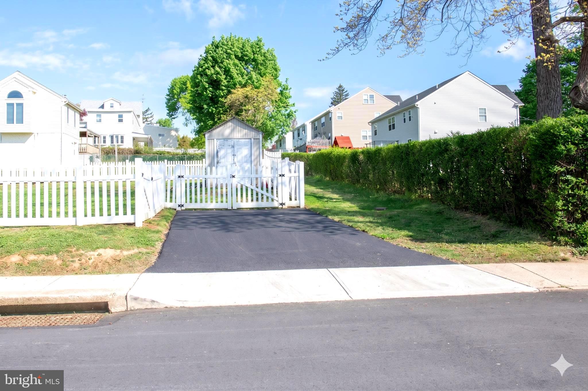 CEDAR HGTS - Residential