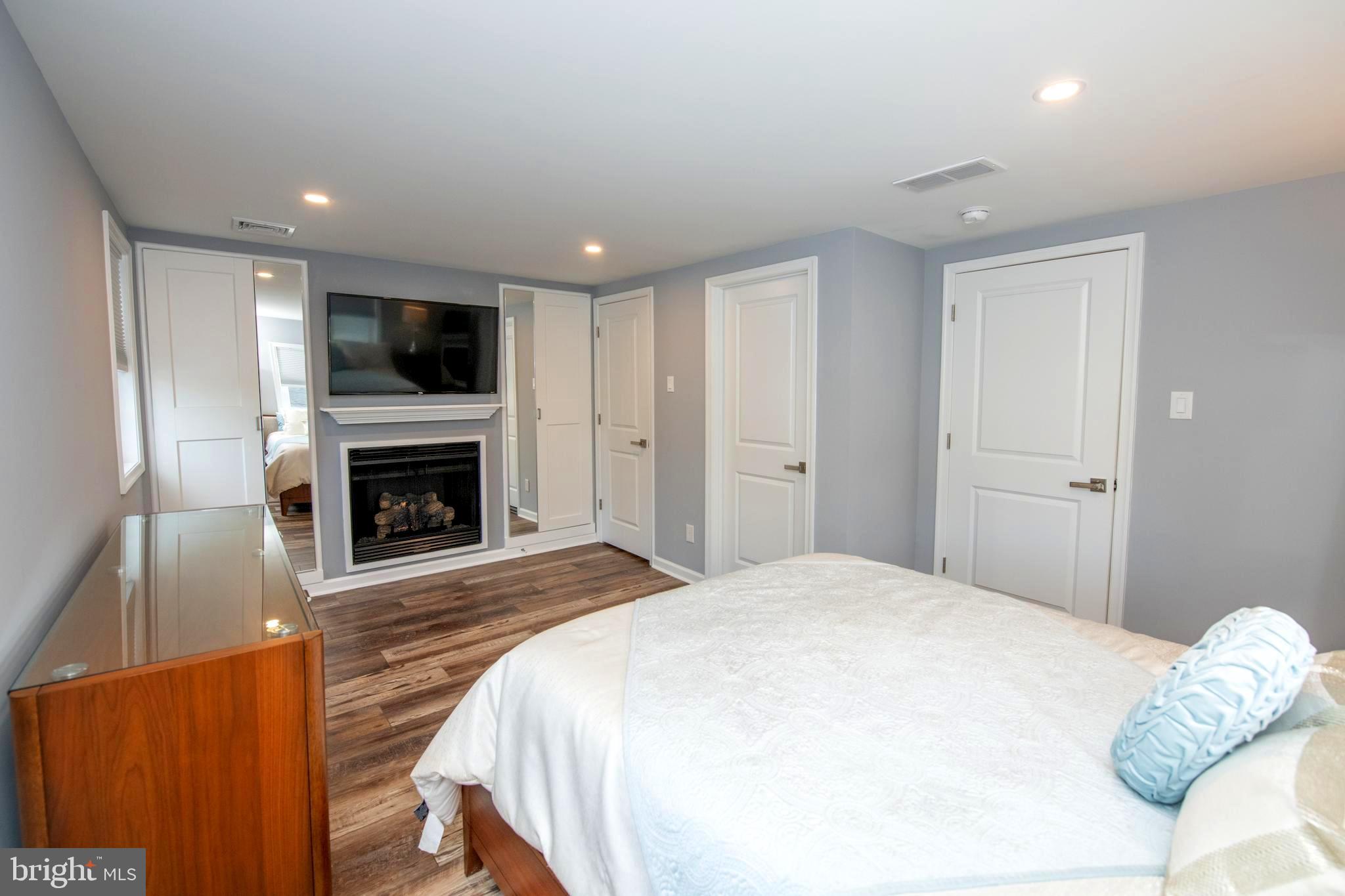 CEDAR HGTS - Residential