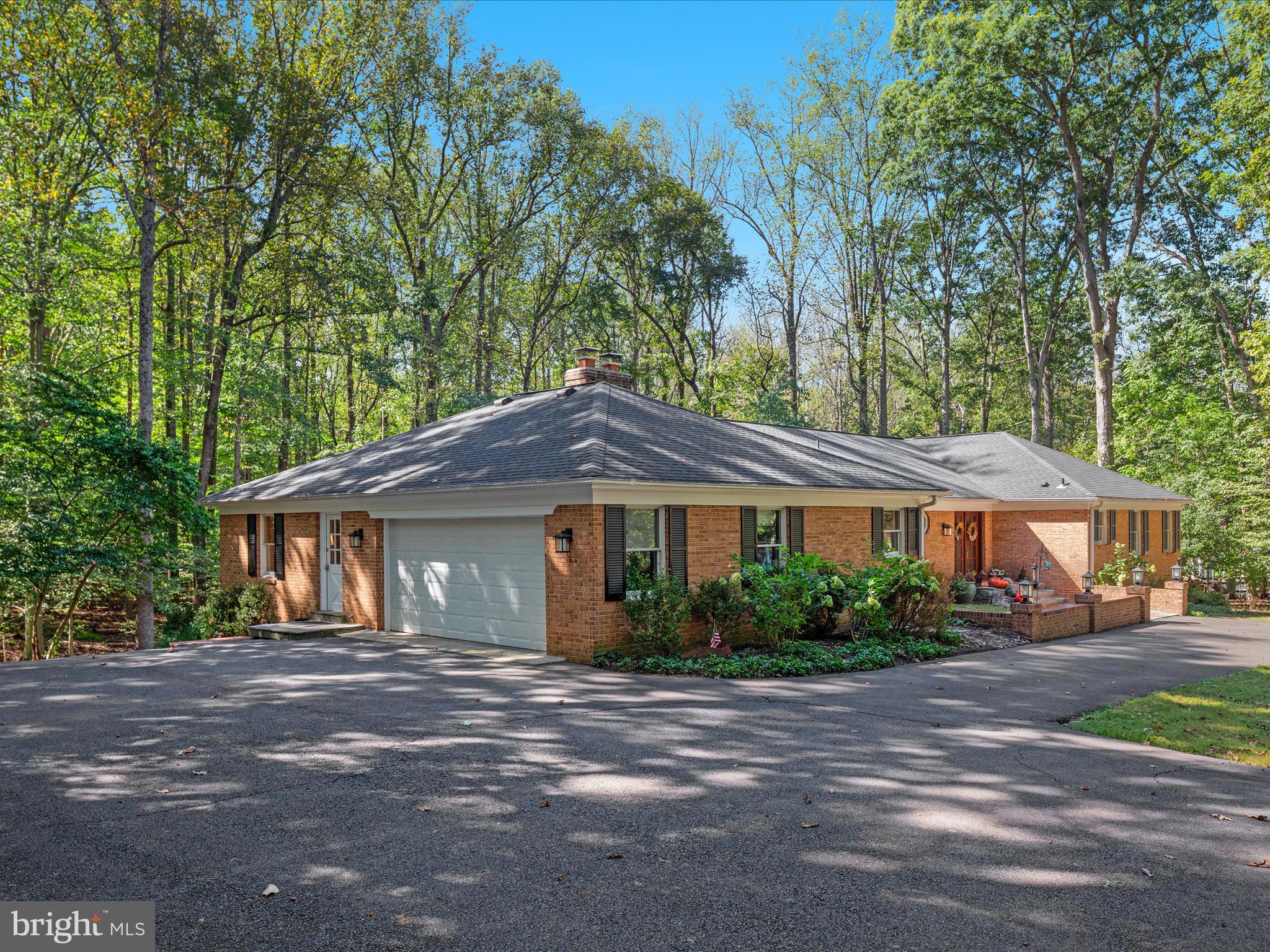 TALLY HO - Residential