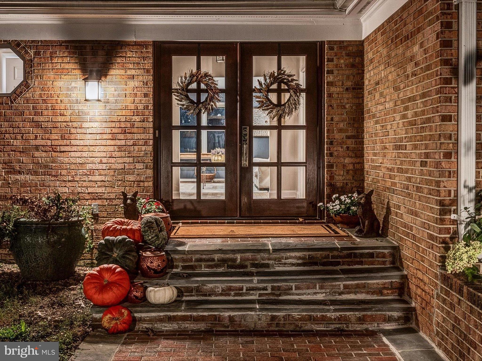 TALLY HO - Residential