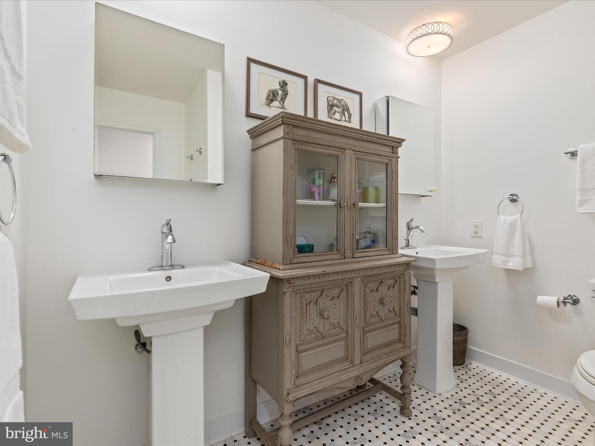 TALLY HO - Residential