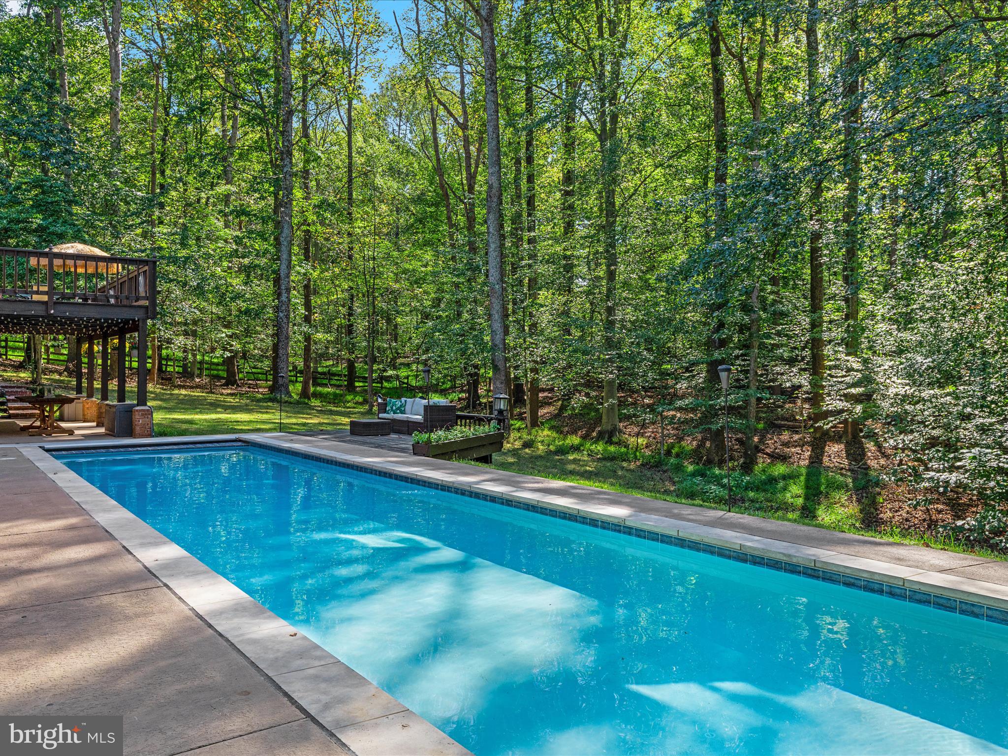 TALLY HO - Residential