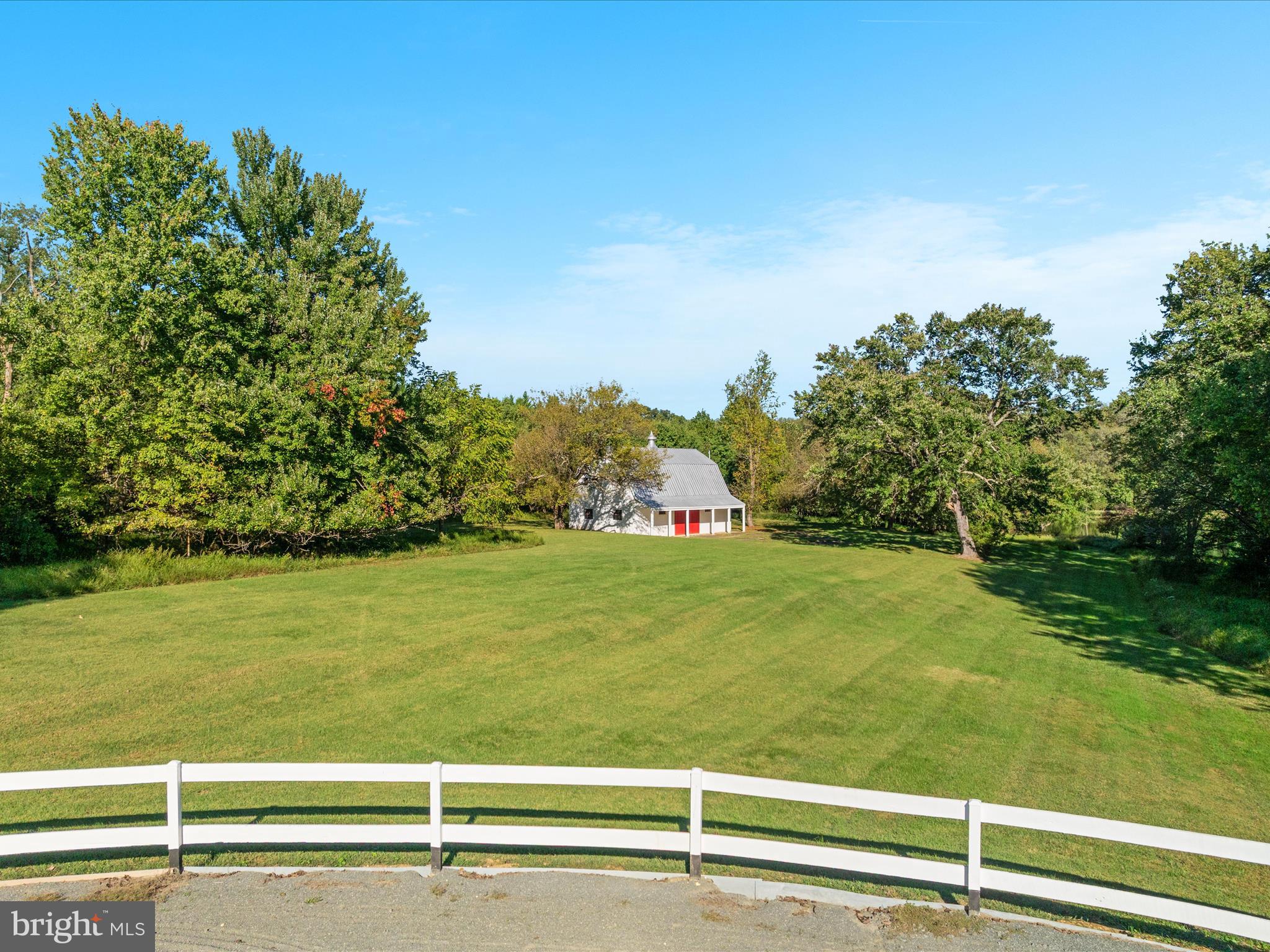 TALLY HO - Residential