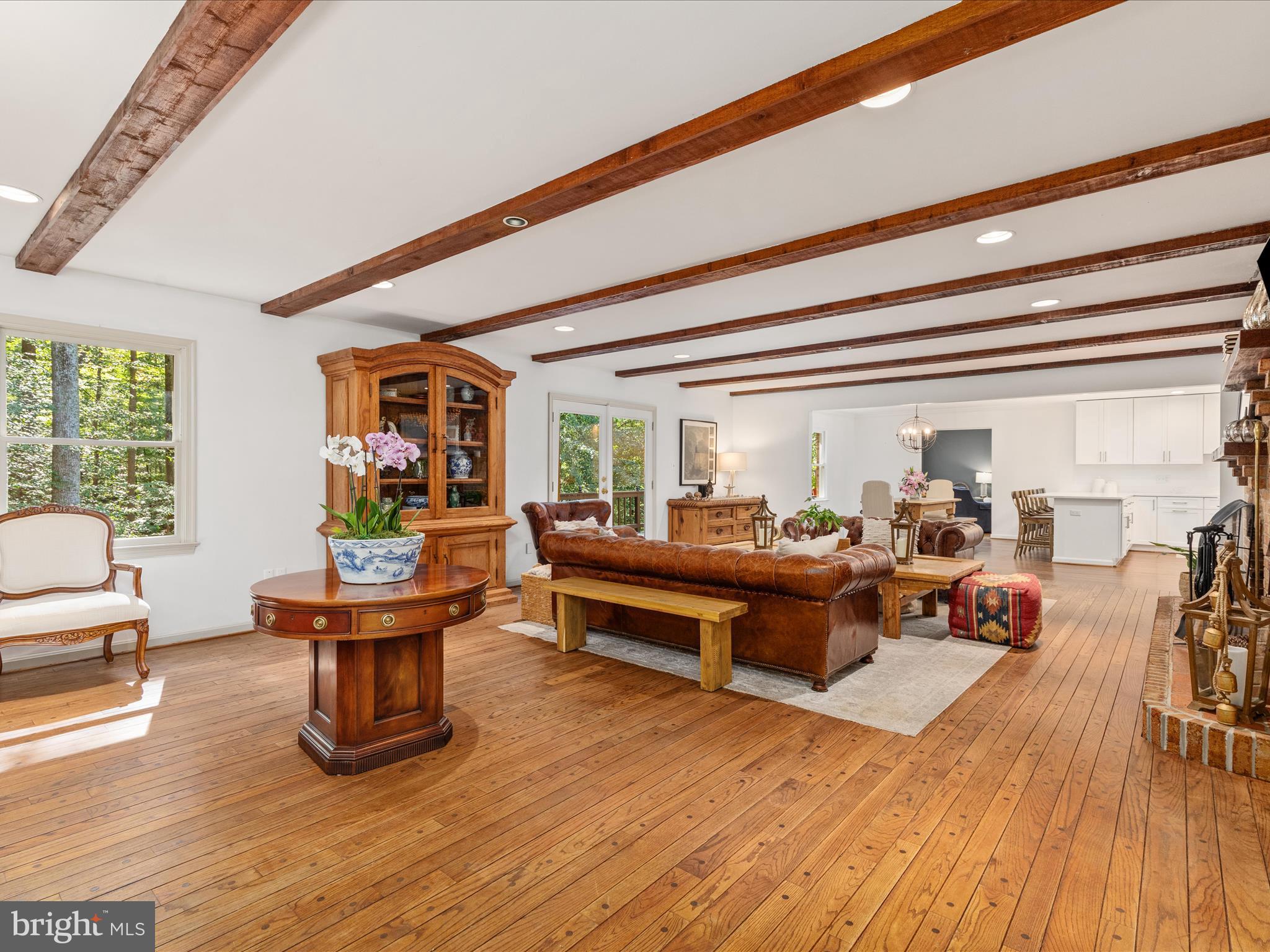 TALLY HO - Residential