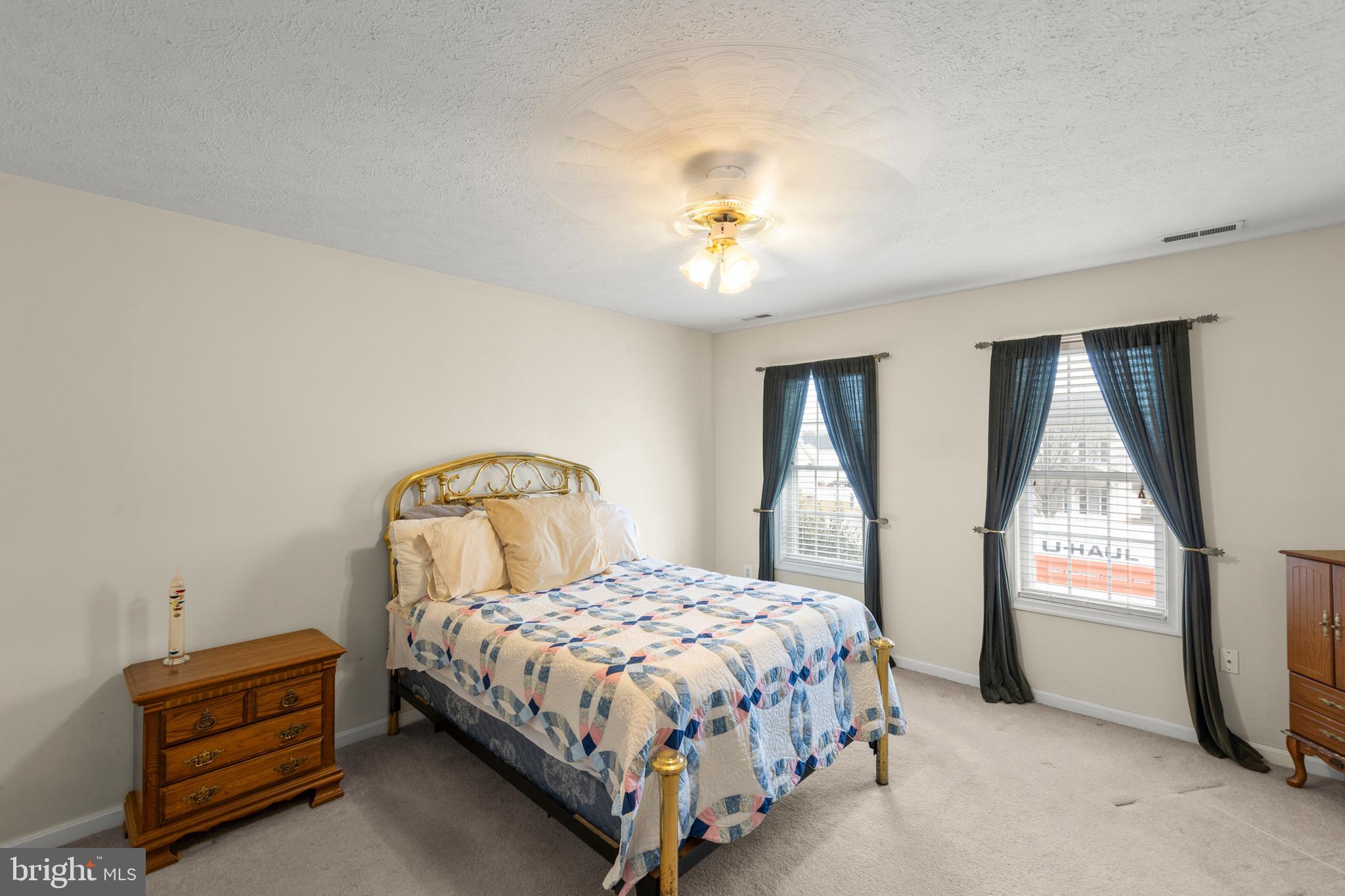 RED FOX RUN - Residential