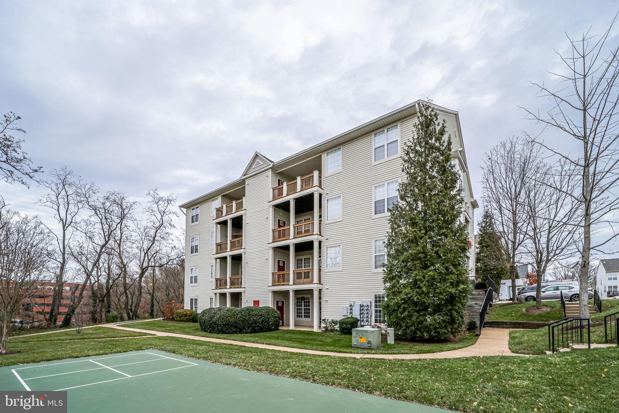 WINDY HILL - Residential