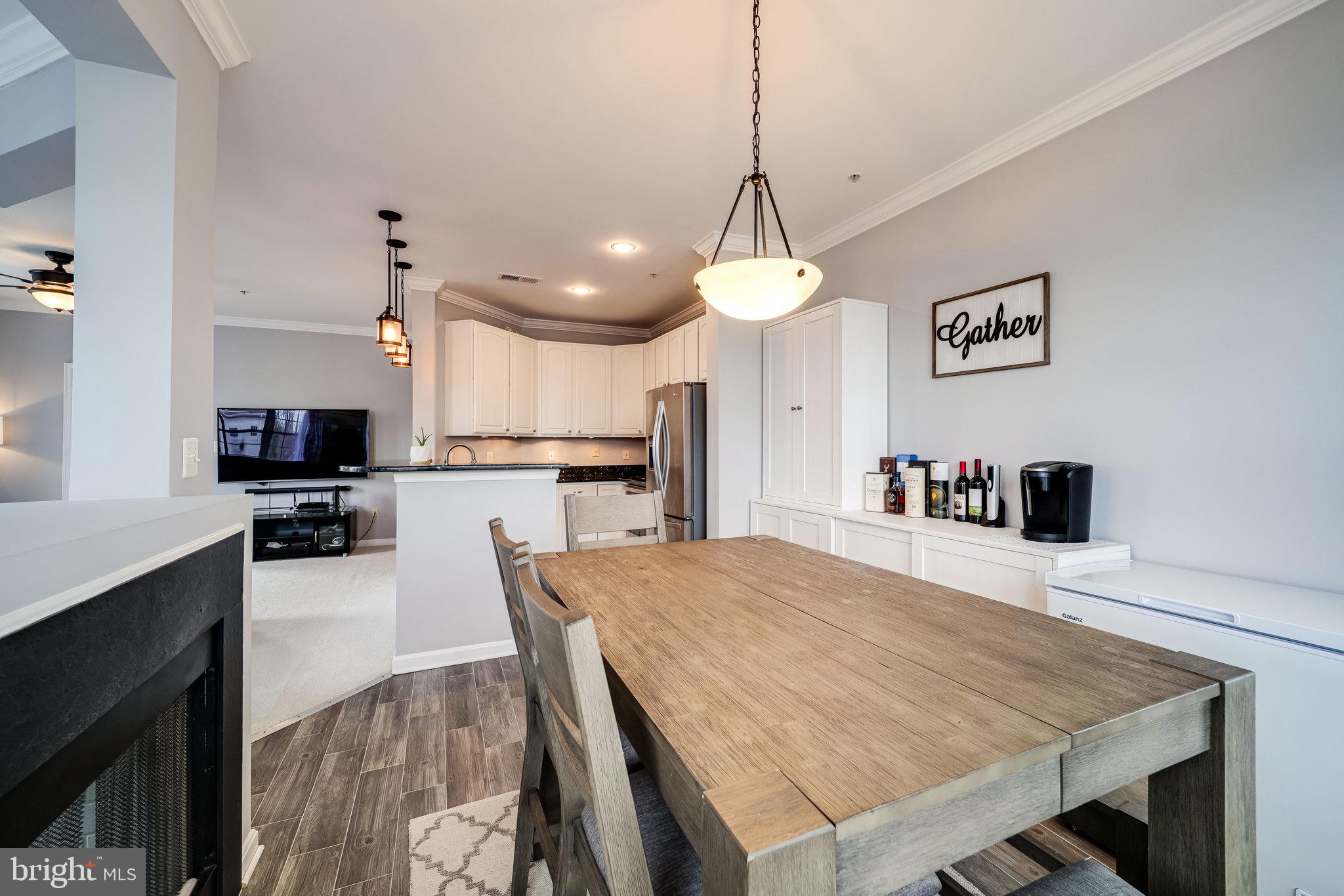 WINDY HILL - Residential