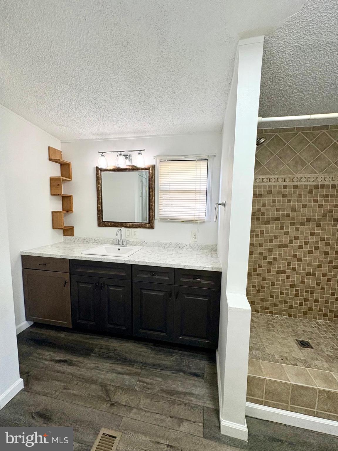 PHEASANT RIDGE - Residential