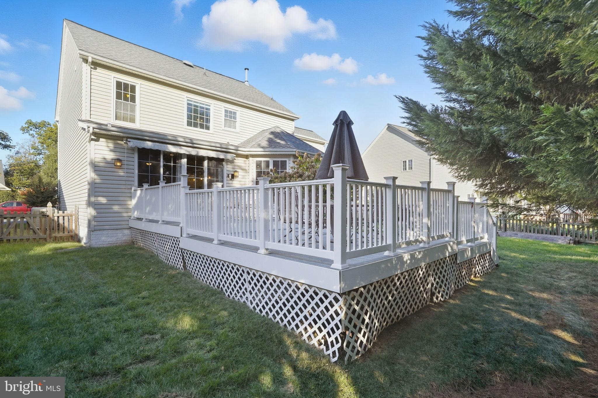 ASHBURN VILLAGE - Residential