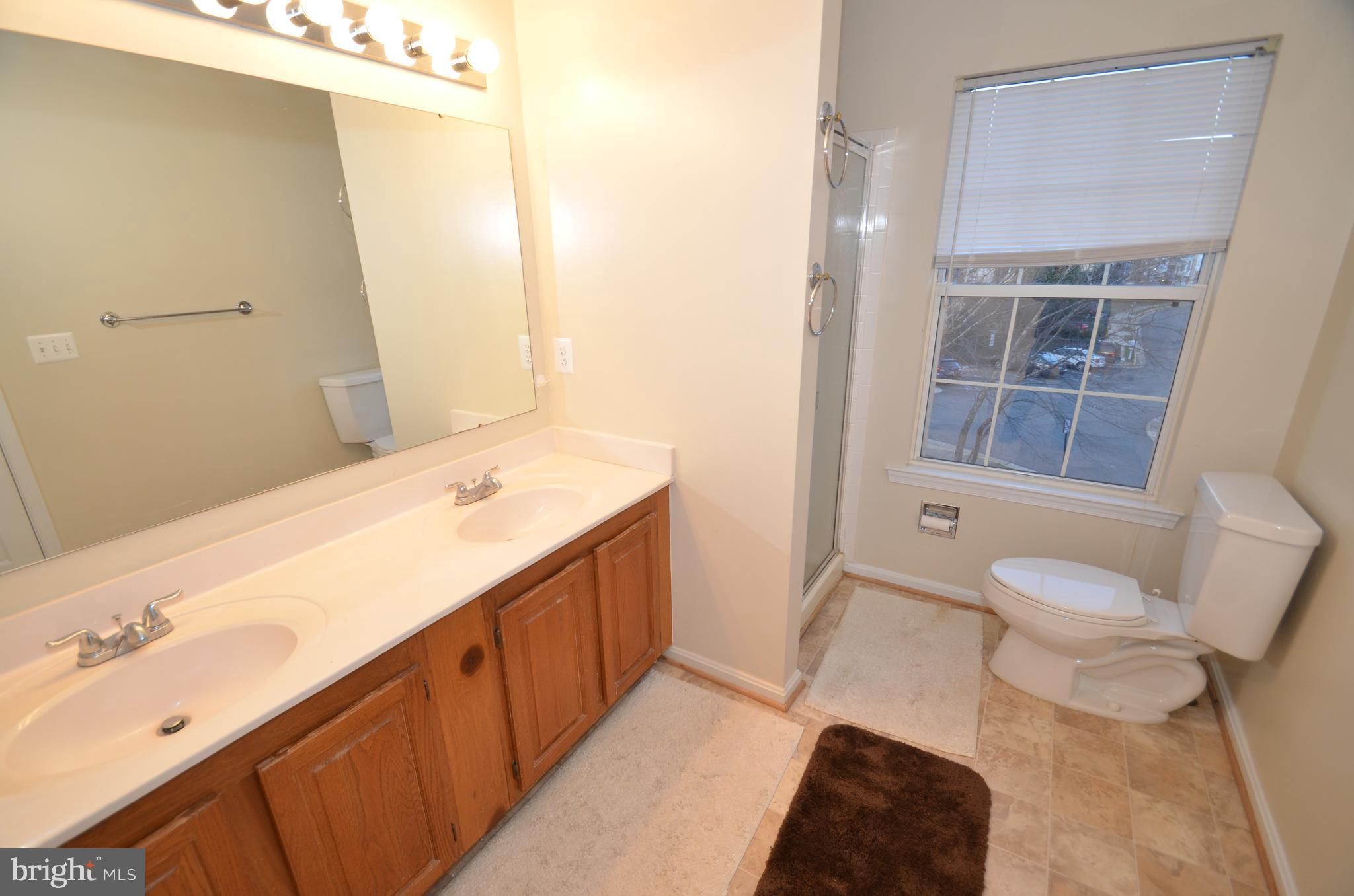 GLENWOOD MEWS - Residential Lease