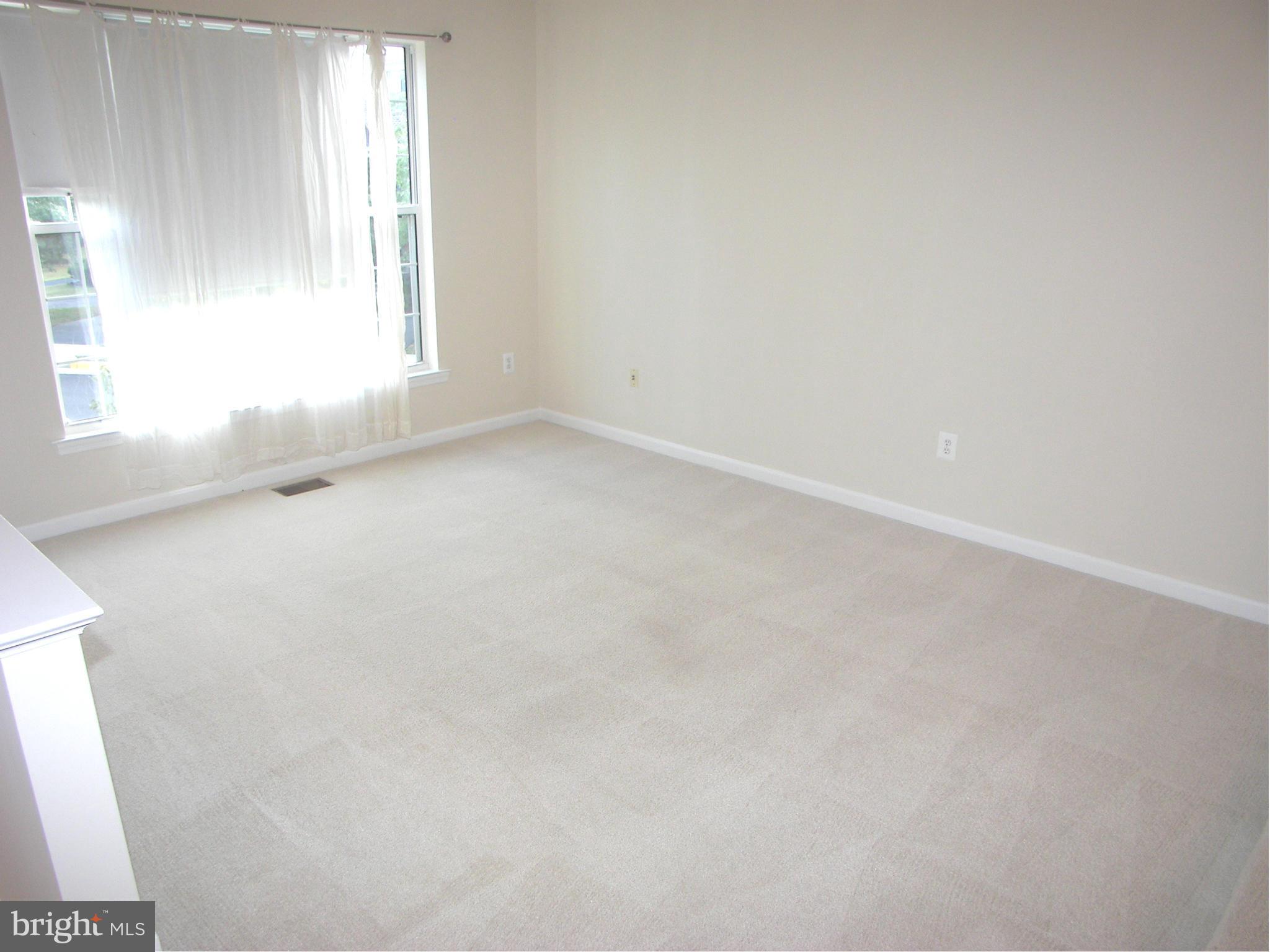 GLENWOOD MEWS - Residential Lease