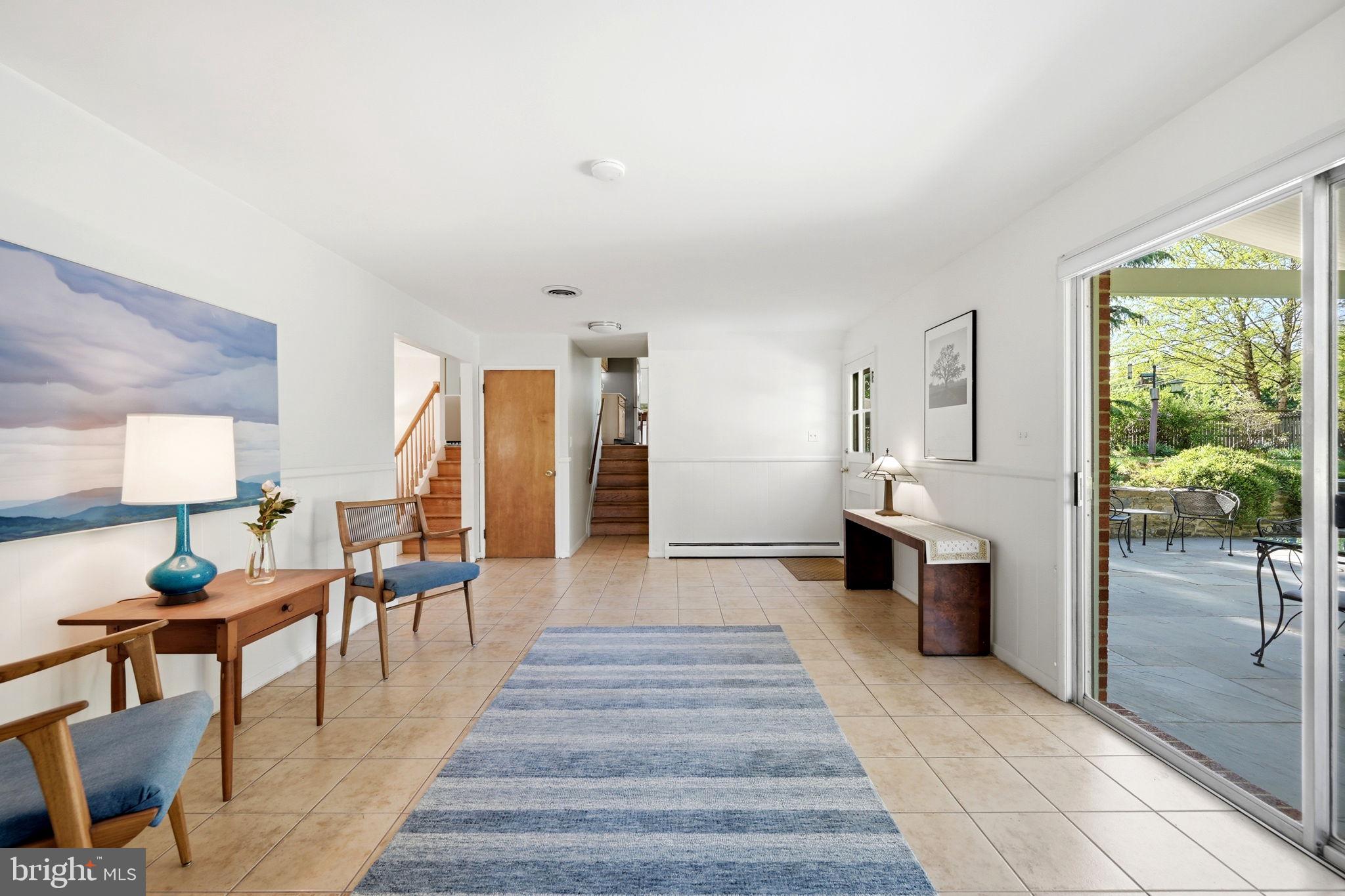 COLUMBIA HILLS - Residential