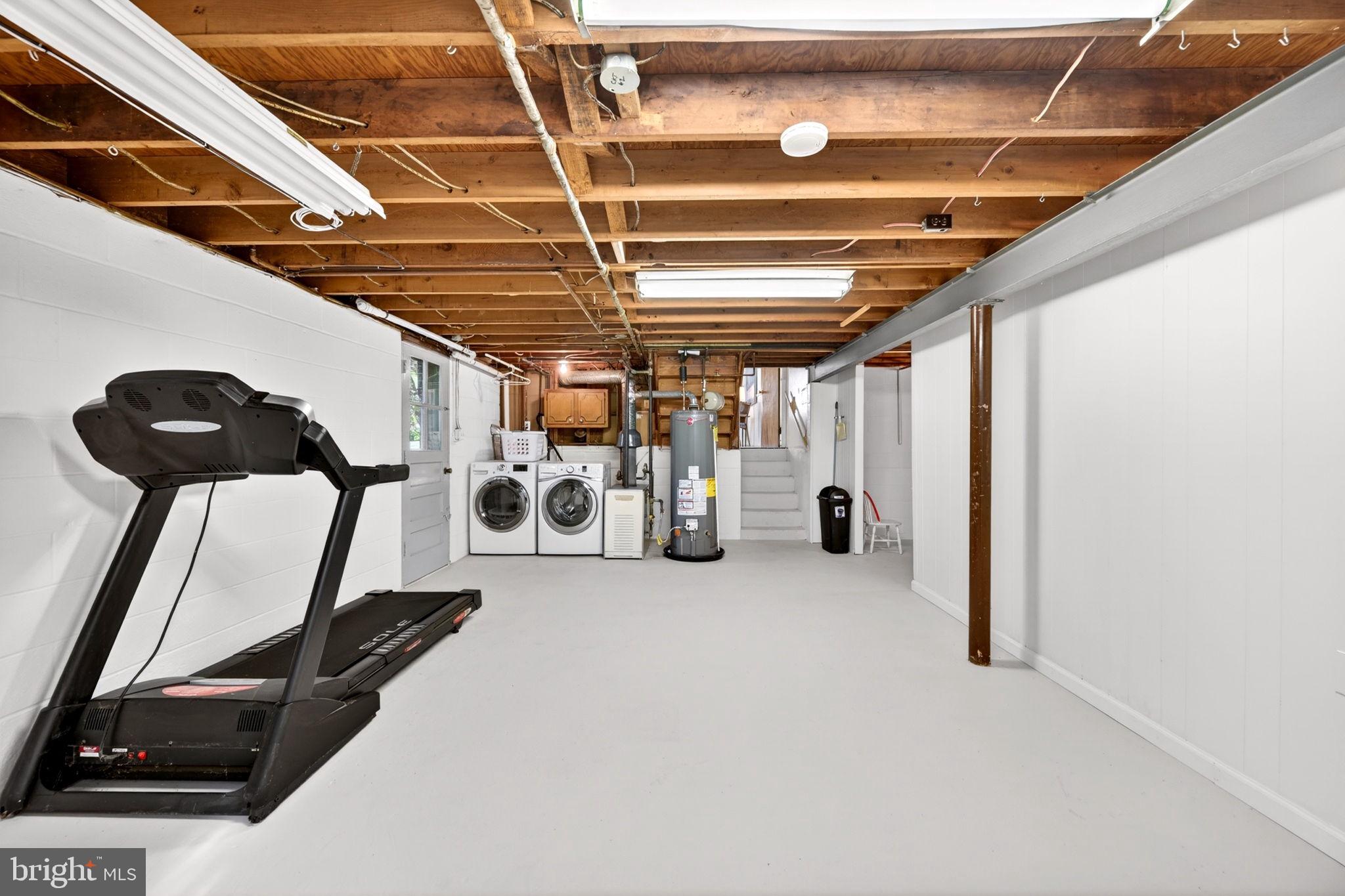 COLUMBIA HILLS - Residential