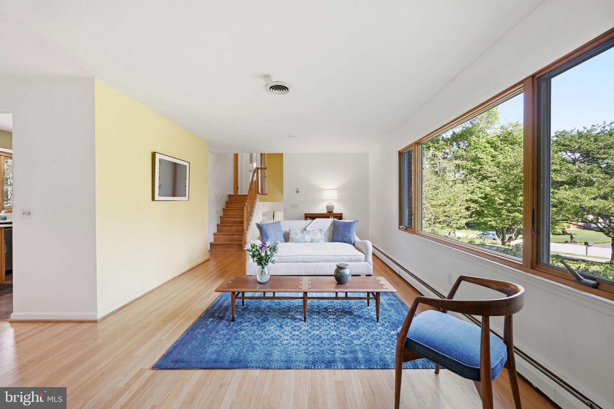 COLUMBIA HILLS - Residential