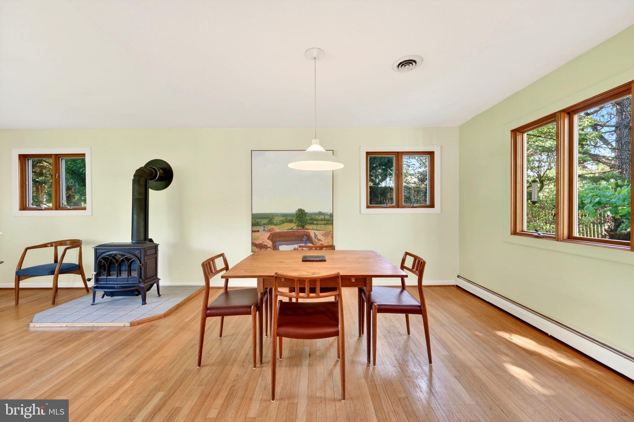 COLUMBIA HILLS - Residential