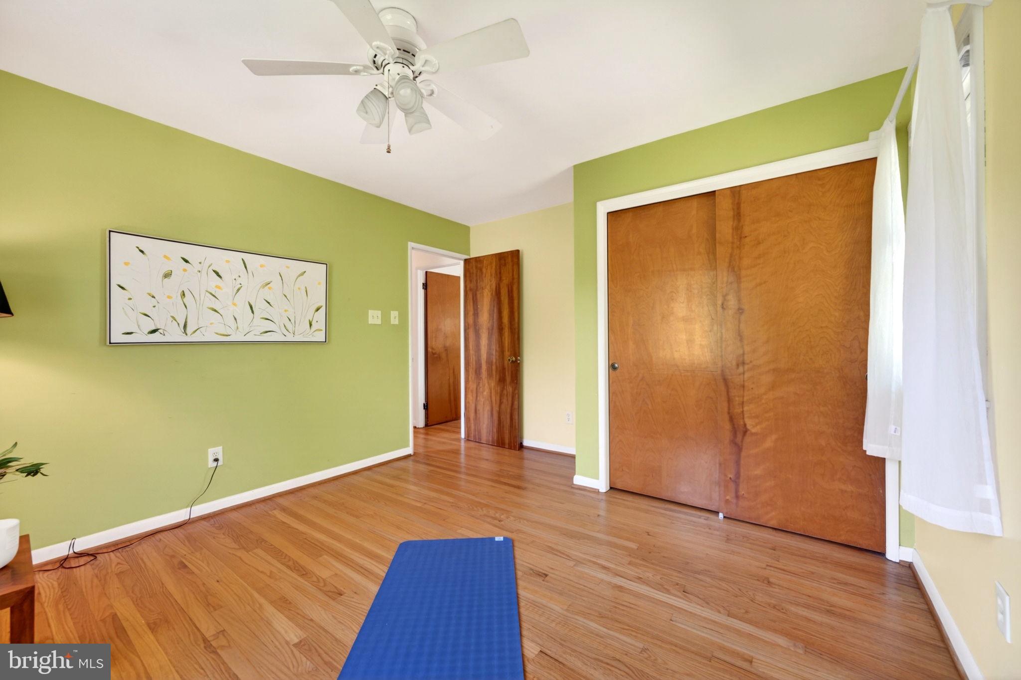 COLUMBIA HILLS - Residential