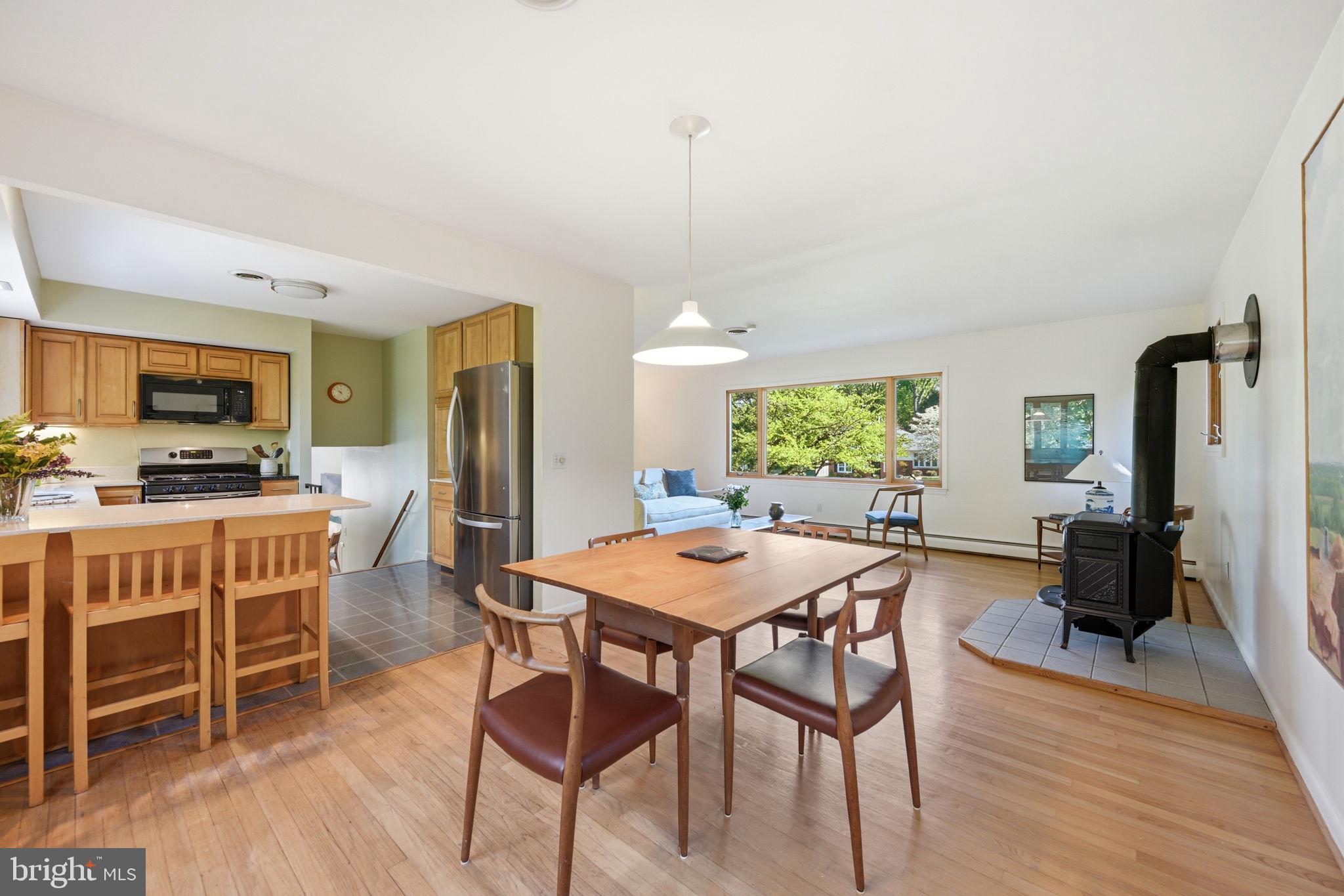 COLUMBIA HILLS - Residential