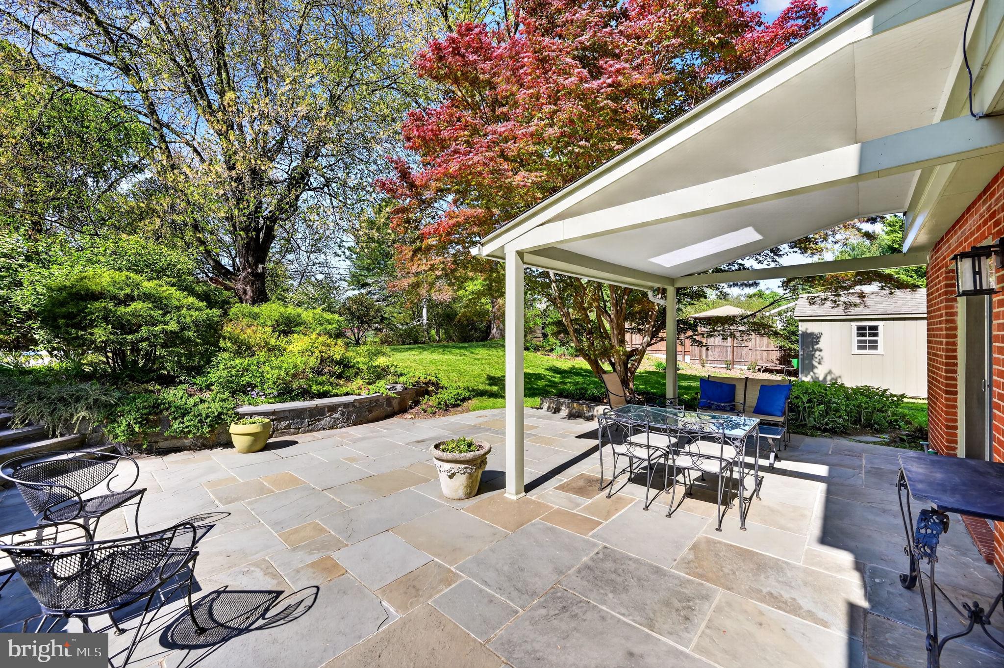 COLUMBIA HILLS - Residential