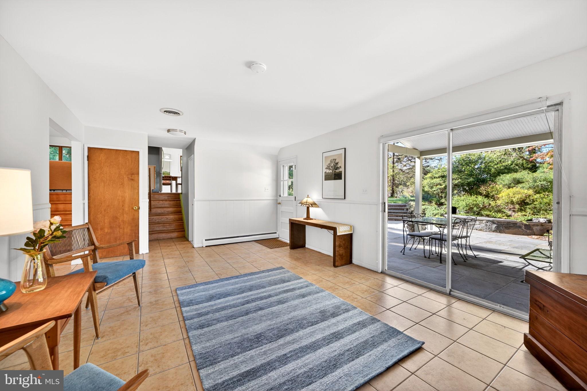 COLUMBIA HILLS - Residential