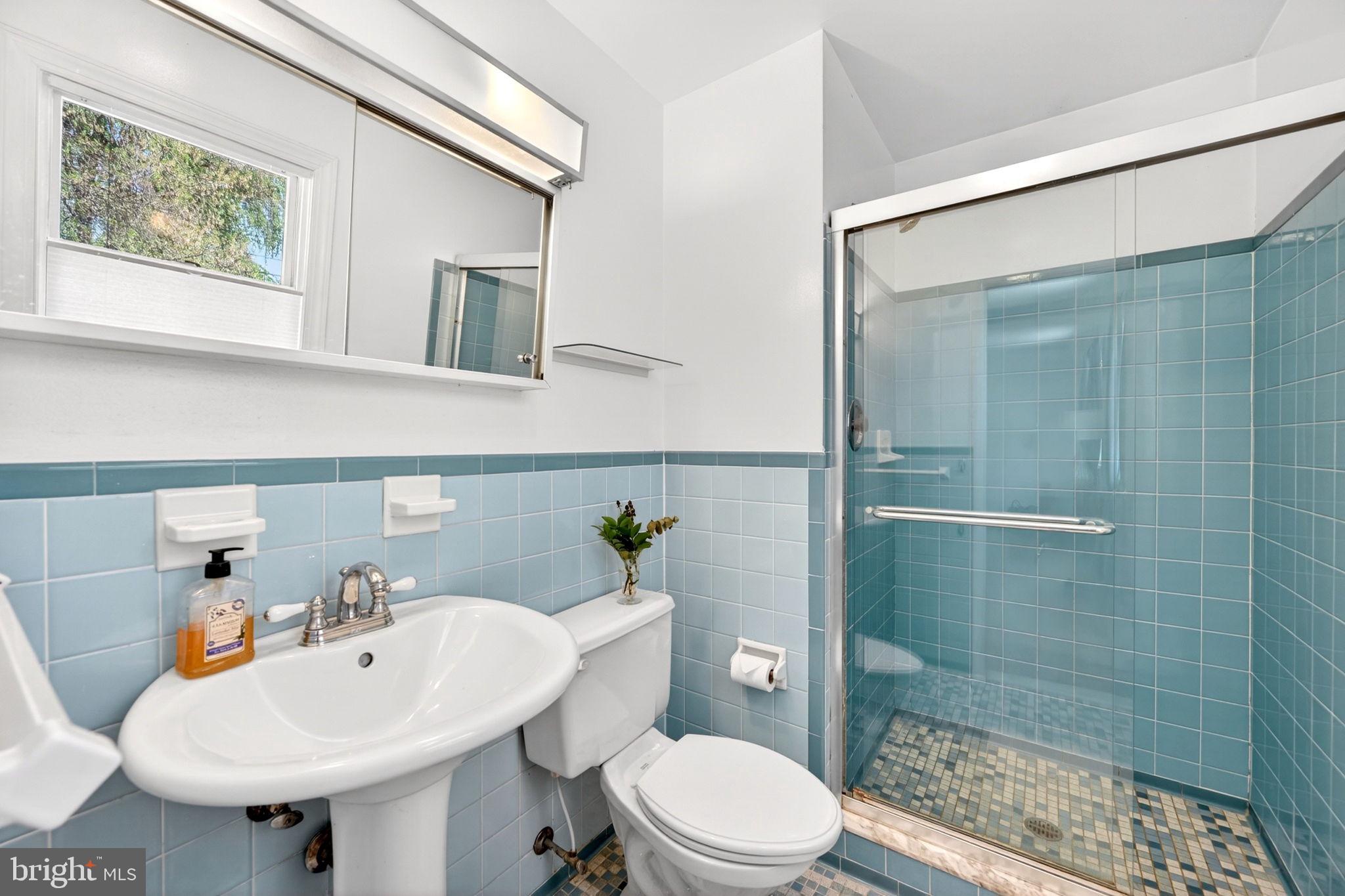 COLUMBIA HILLS - Residential