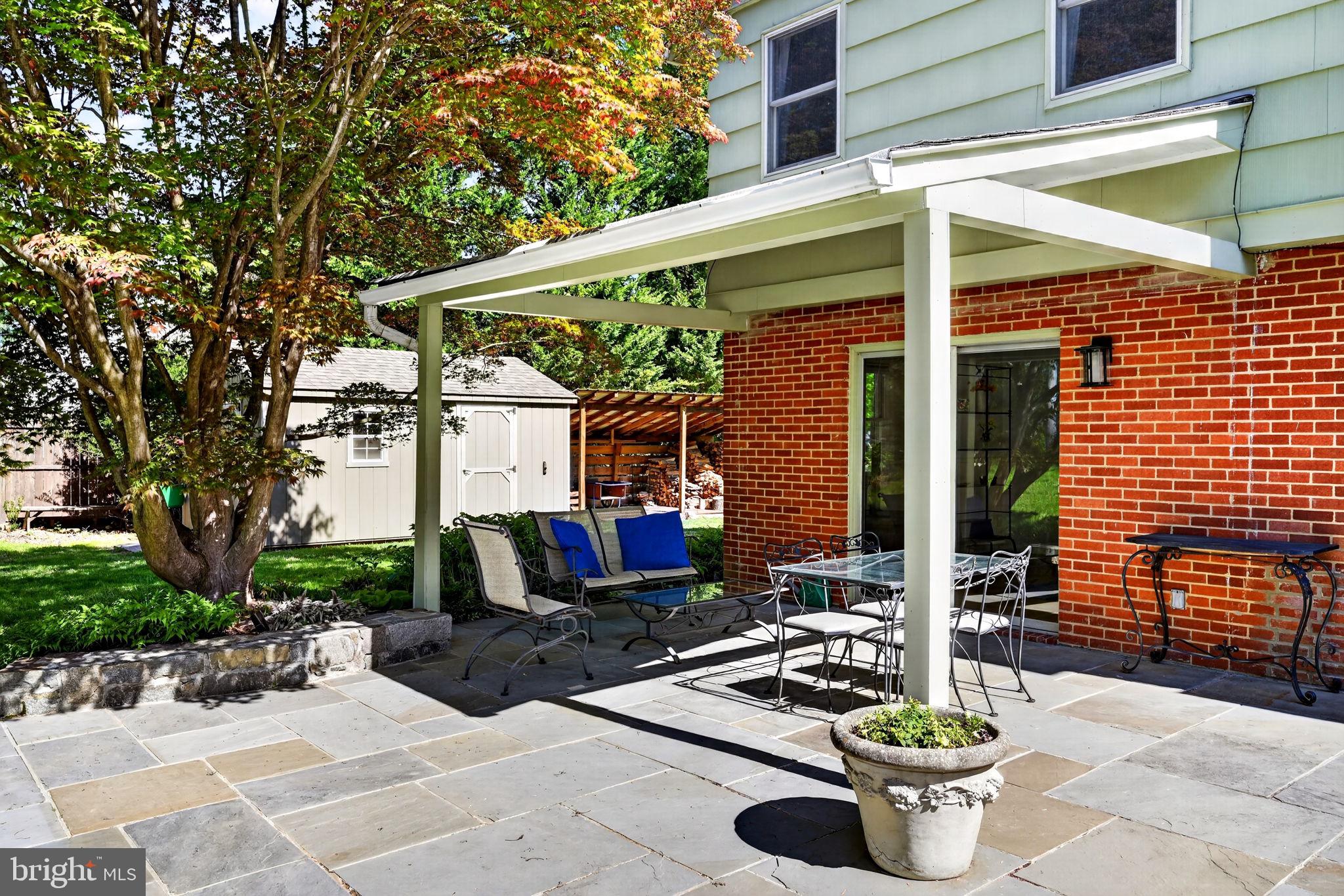 COLUMBIA HILLS - Residential