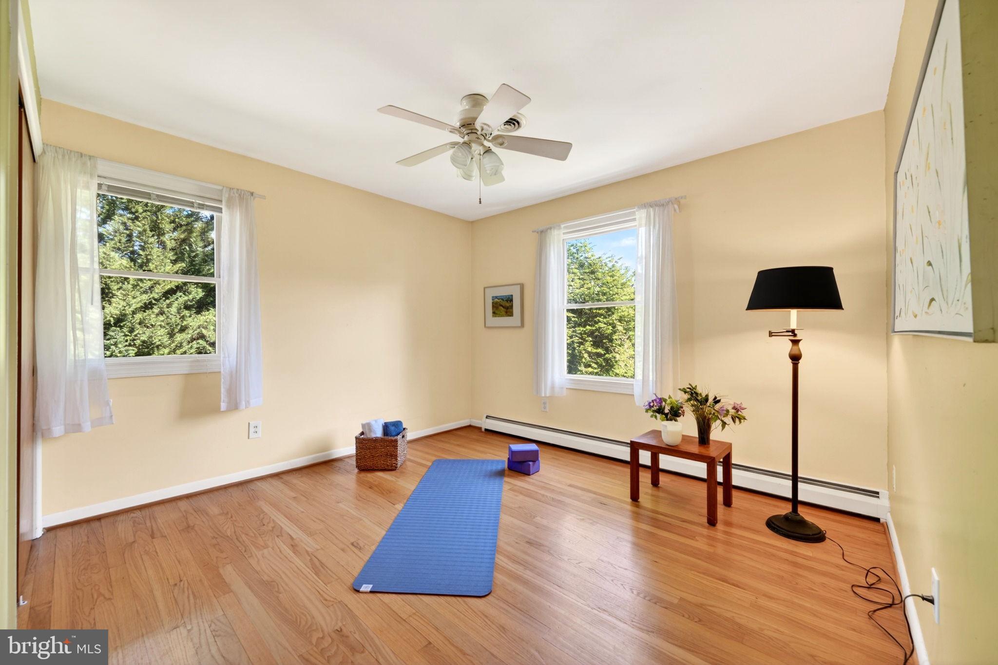 COLUMBIA HILLS - Residential