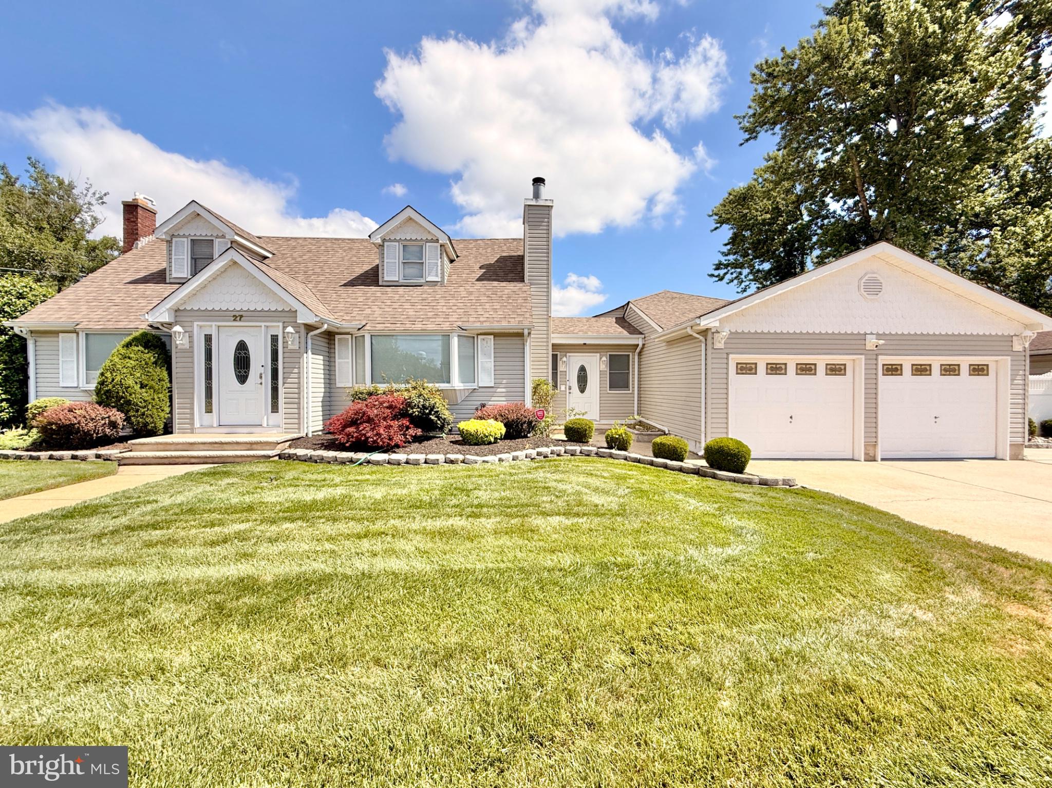 27 3RD AVENUE