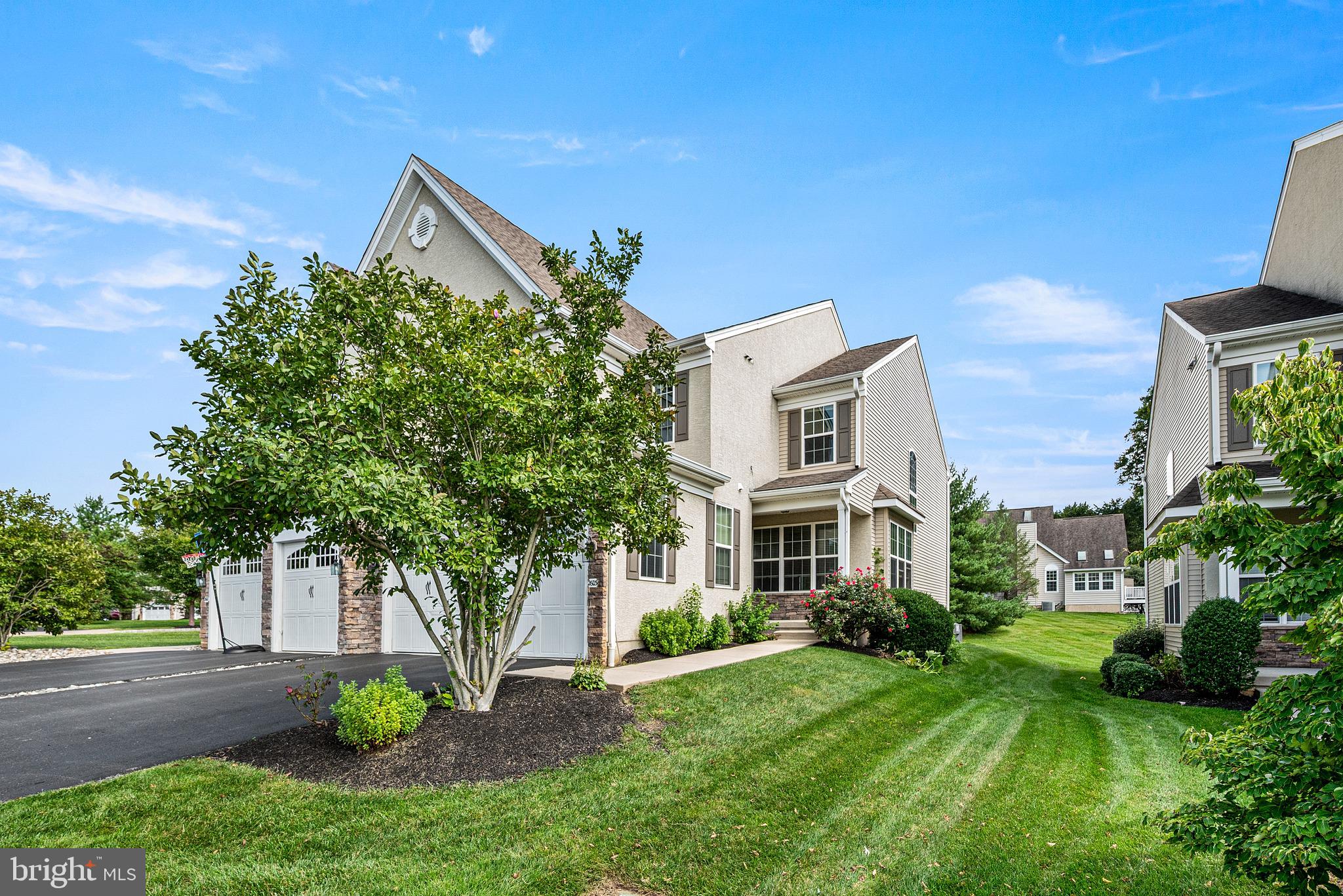 2603 ROCKLEDGE COURT