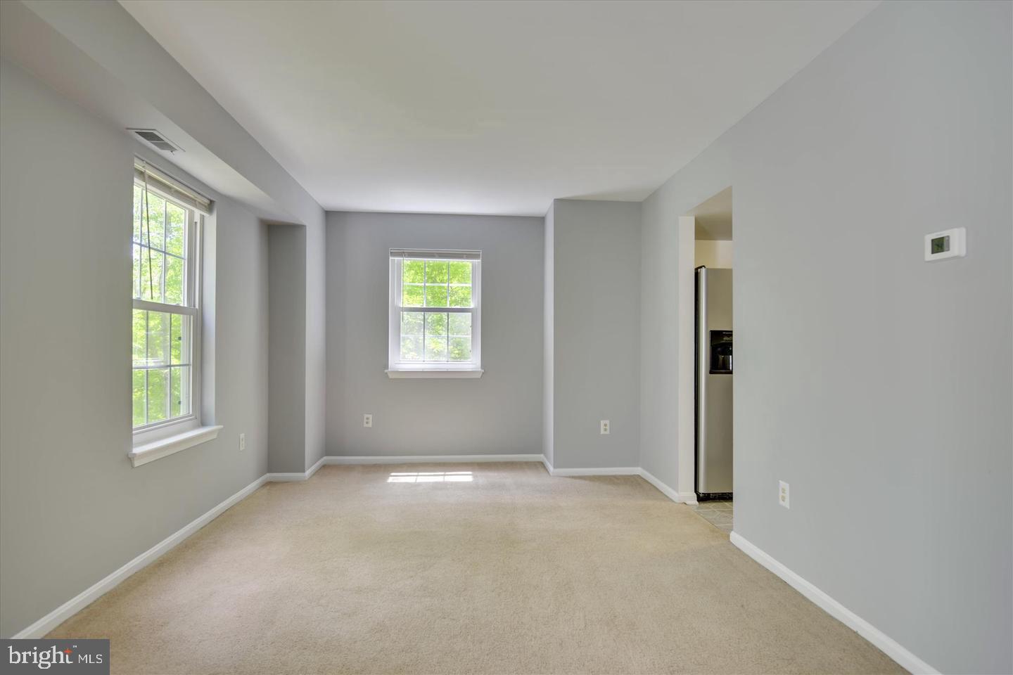 678 NEWBRIDGE COURT 4