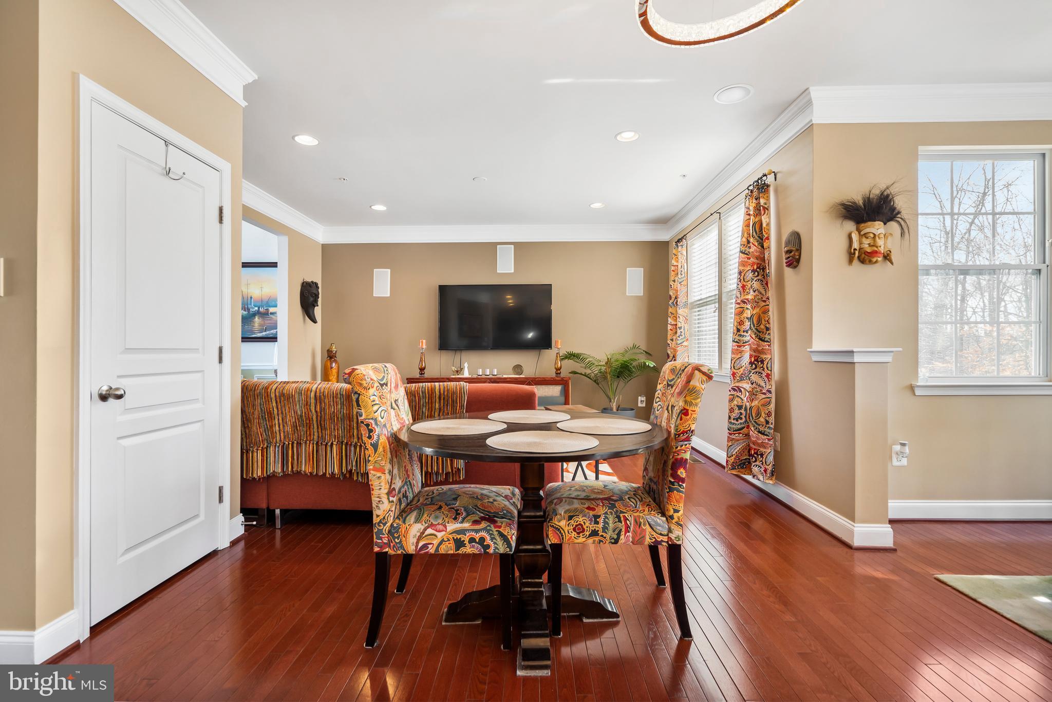 SETON POINTE - Residential