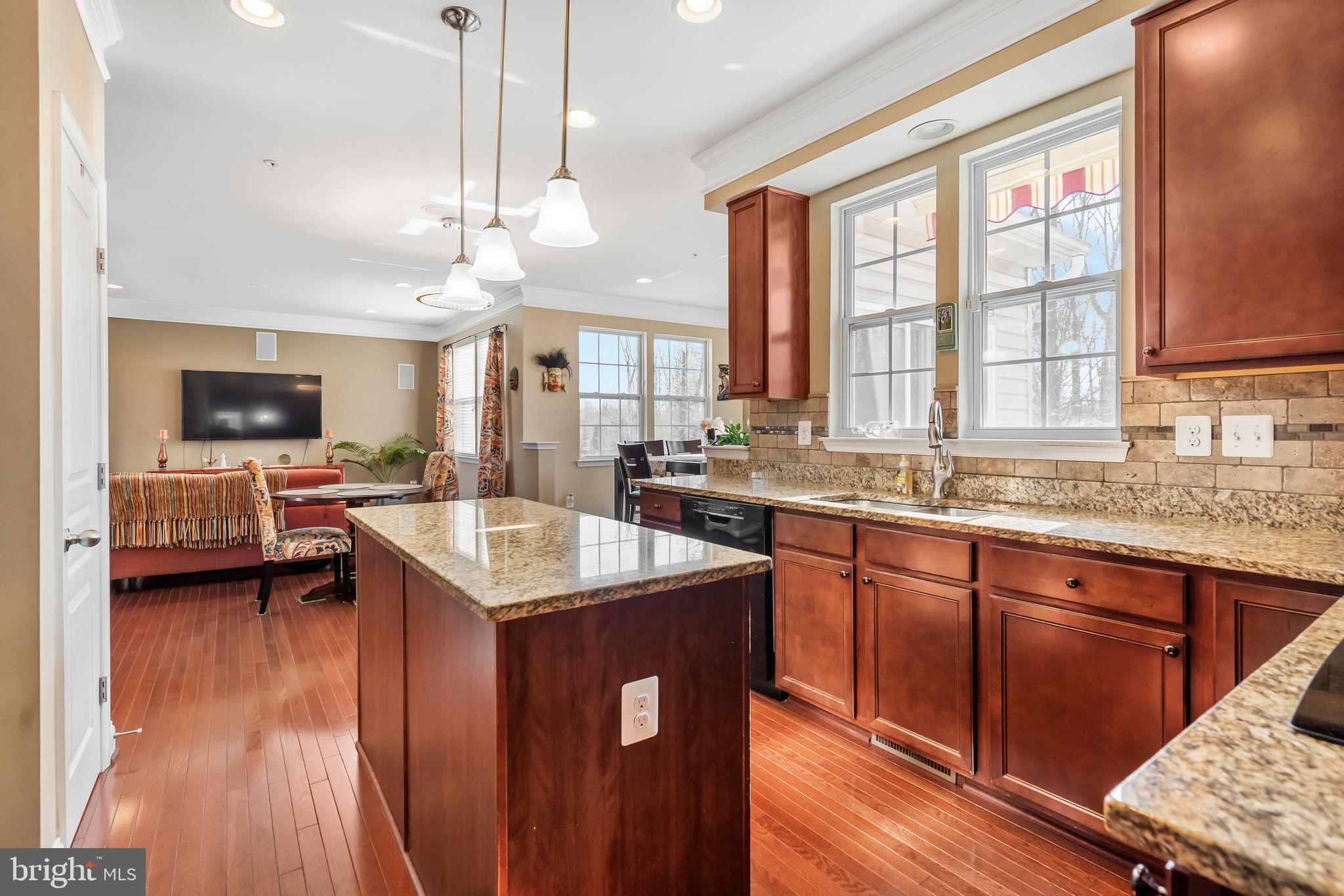 SETON POINTE - Residential