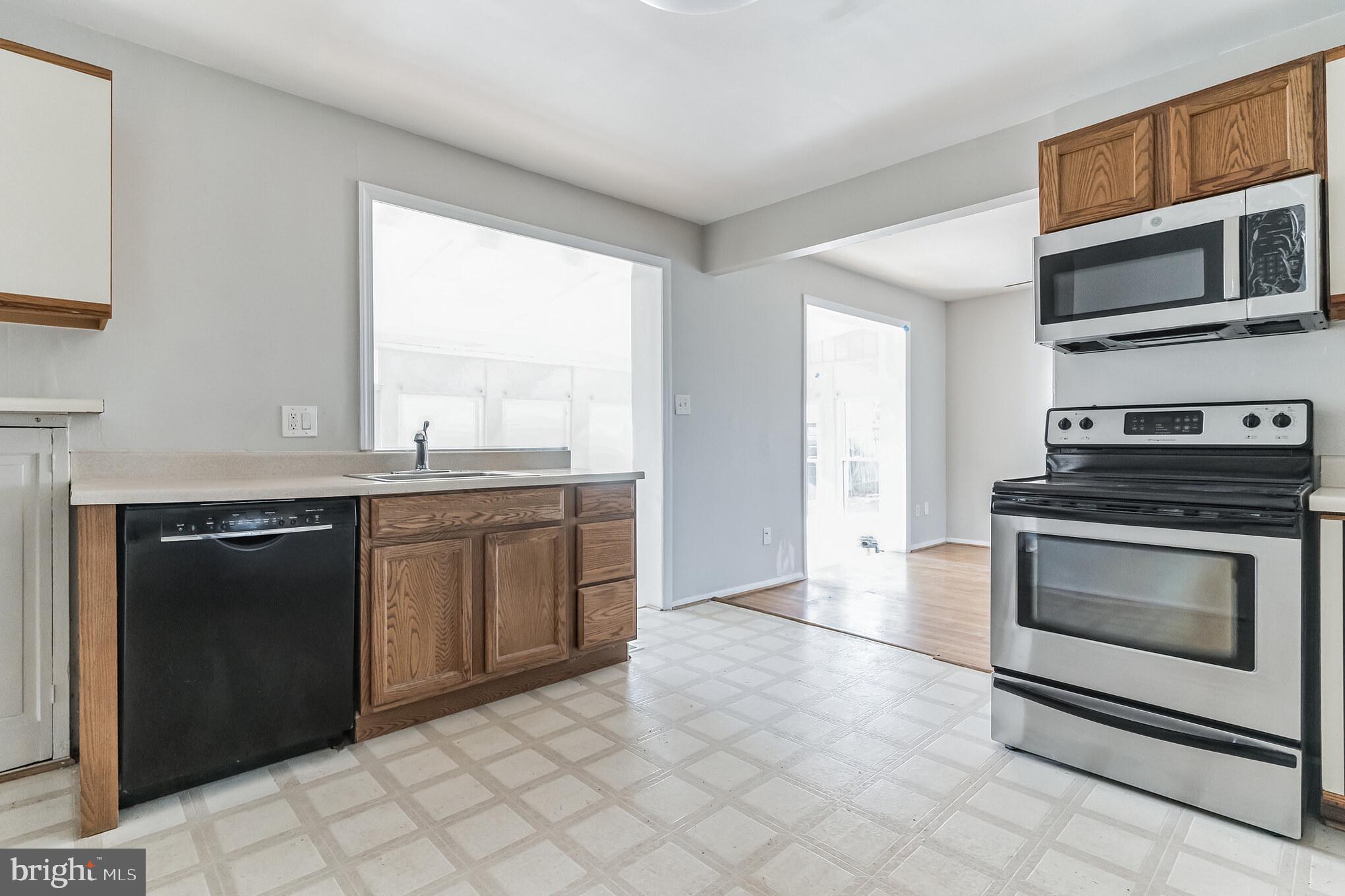 COLESVILLE OUTSIDE - Residential