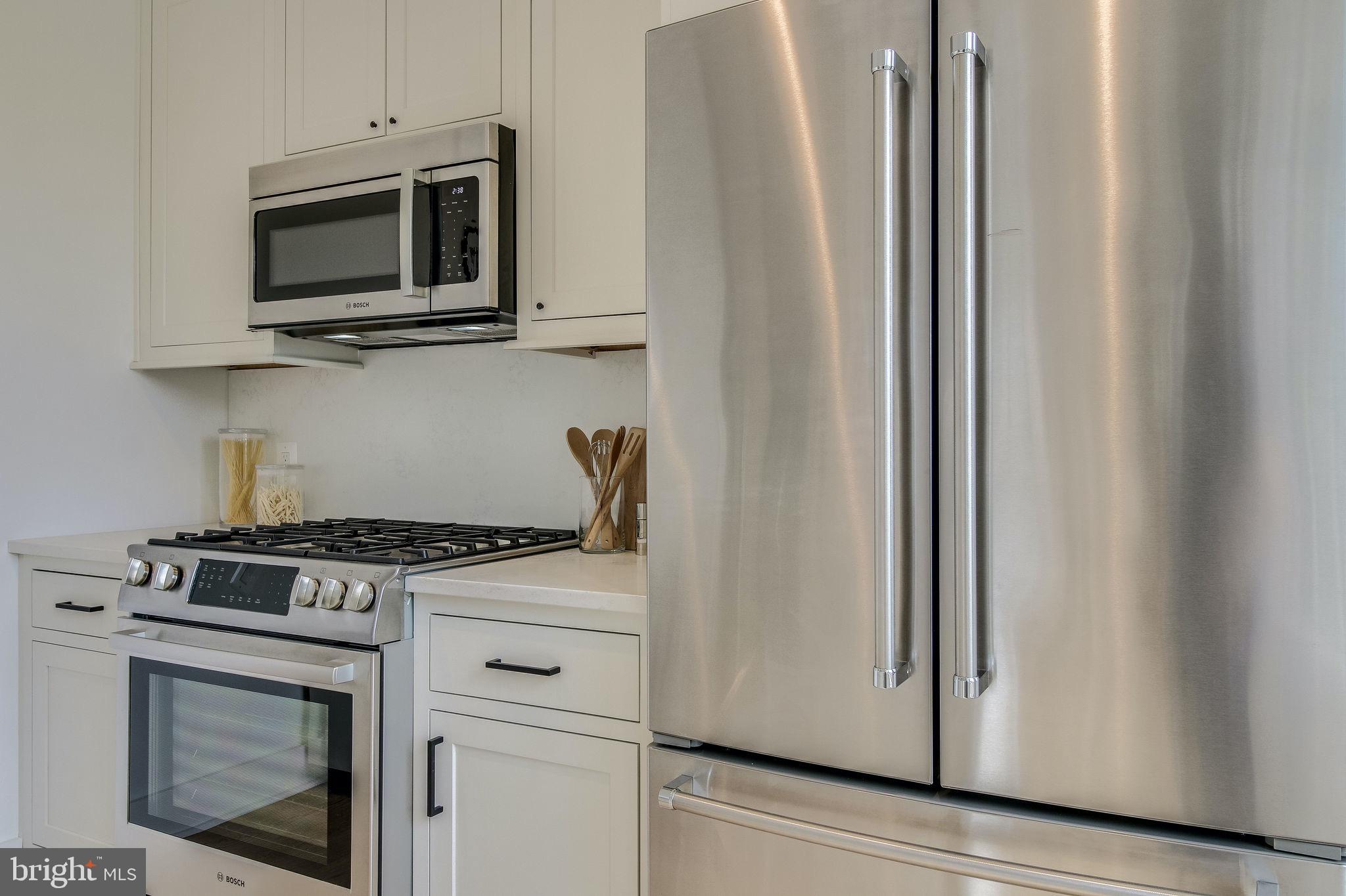 BOTTLING HOUSE - Residential Lease