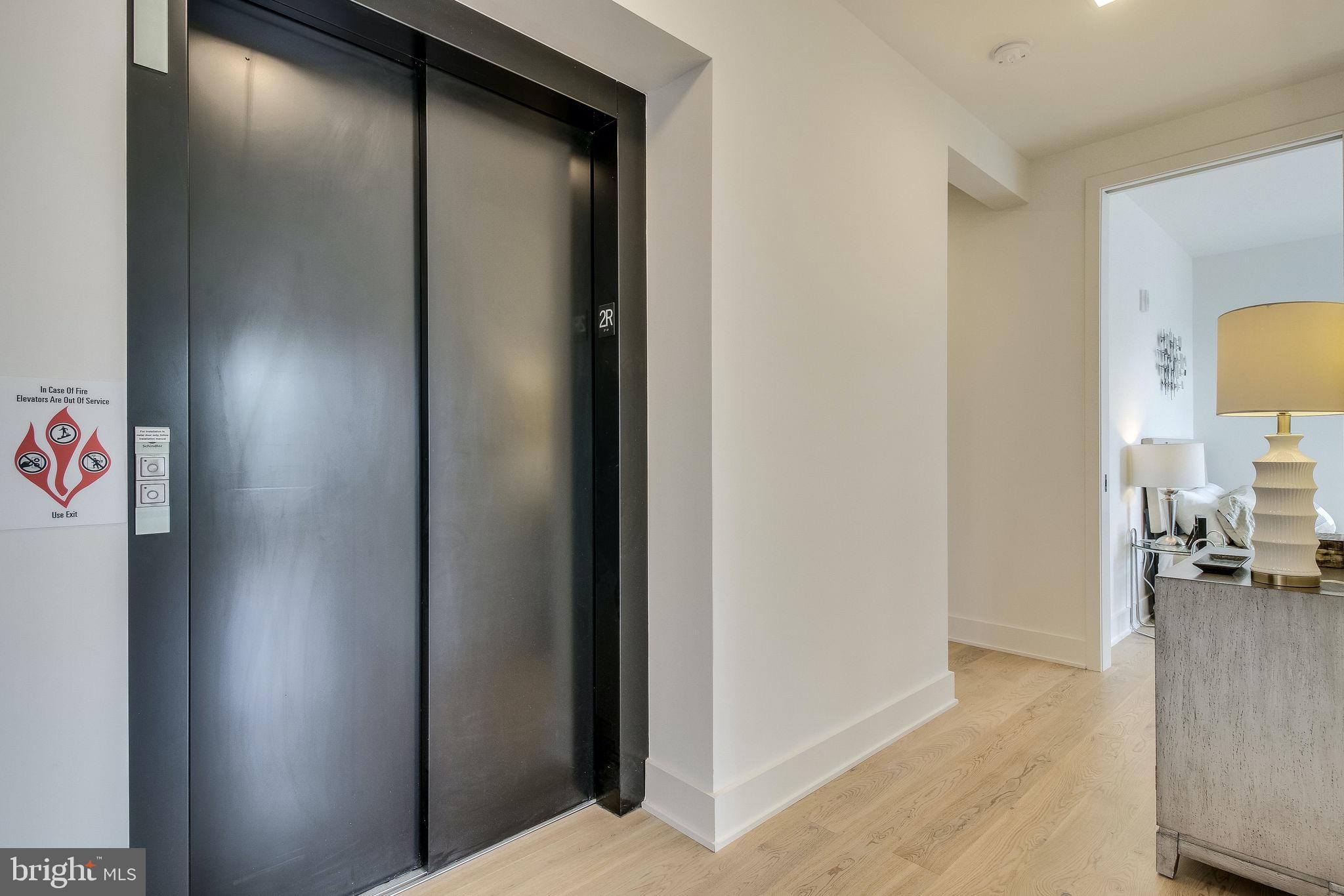 BOTTLING HOUSE - Residential Lease