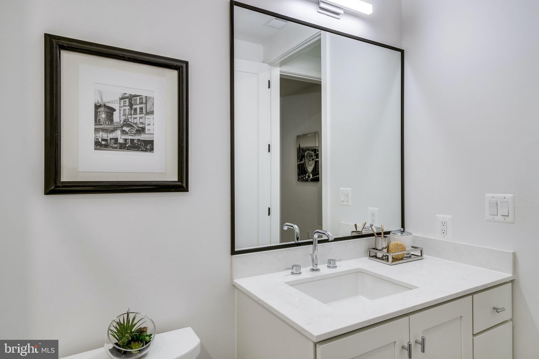 BOTTLING HOUSE - Residential Lease