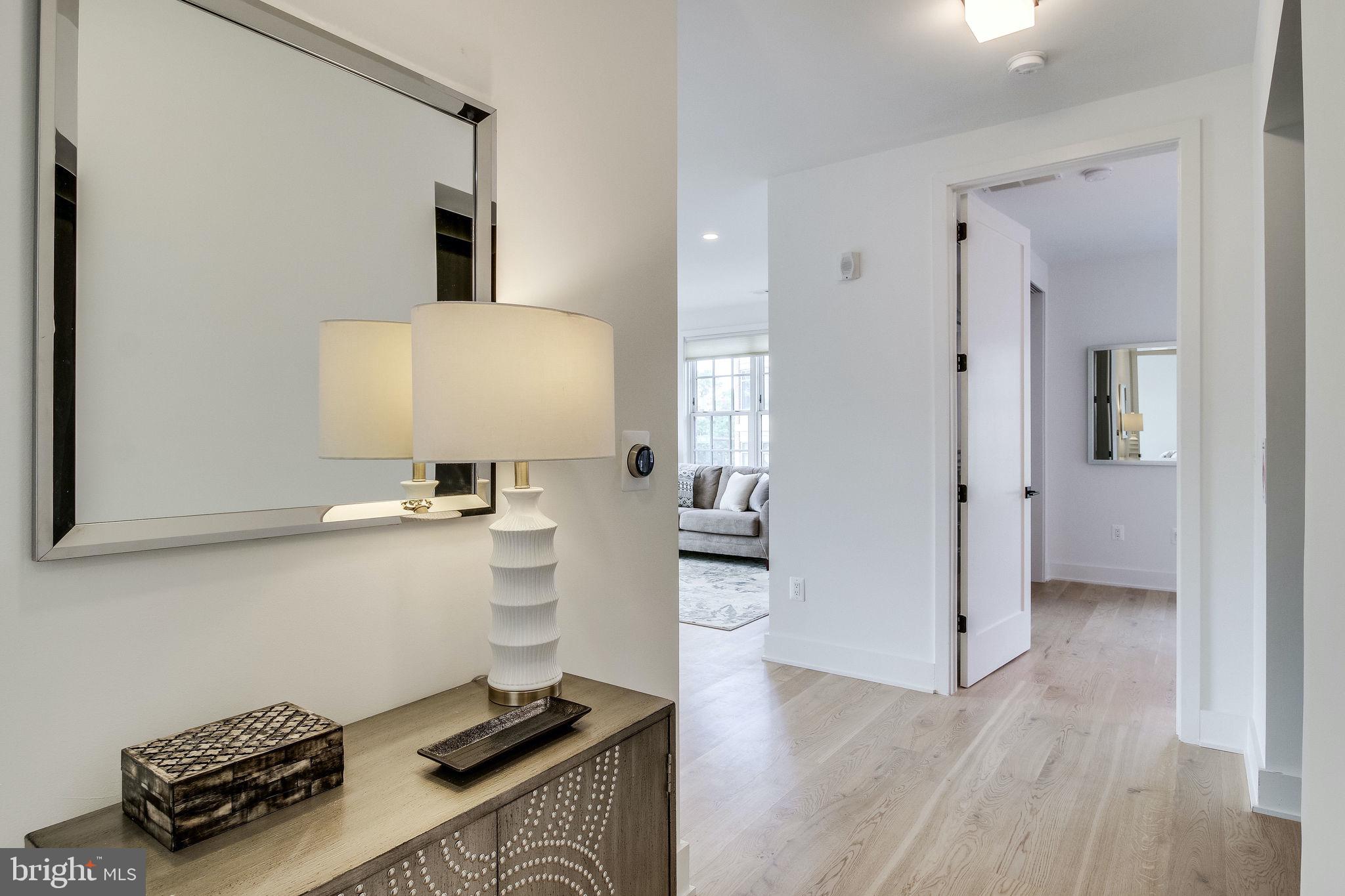 BOTTLING HOUSE - Residential Lease