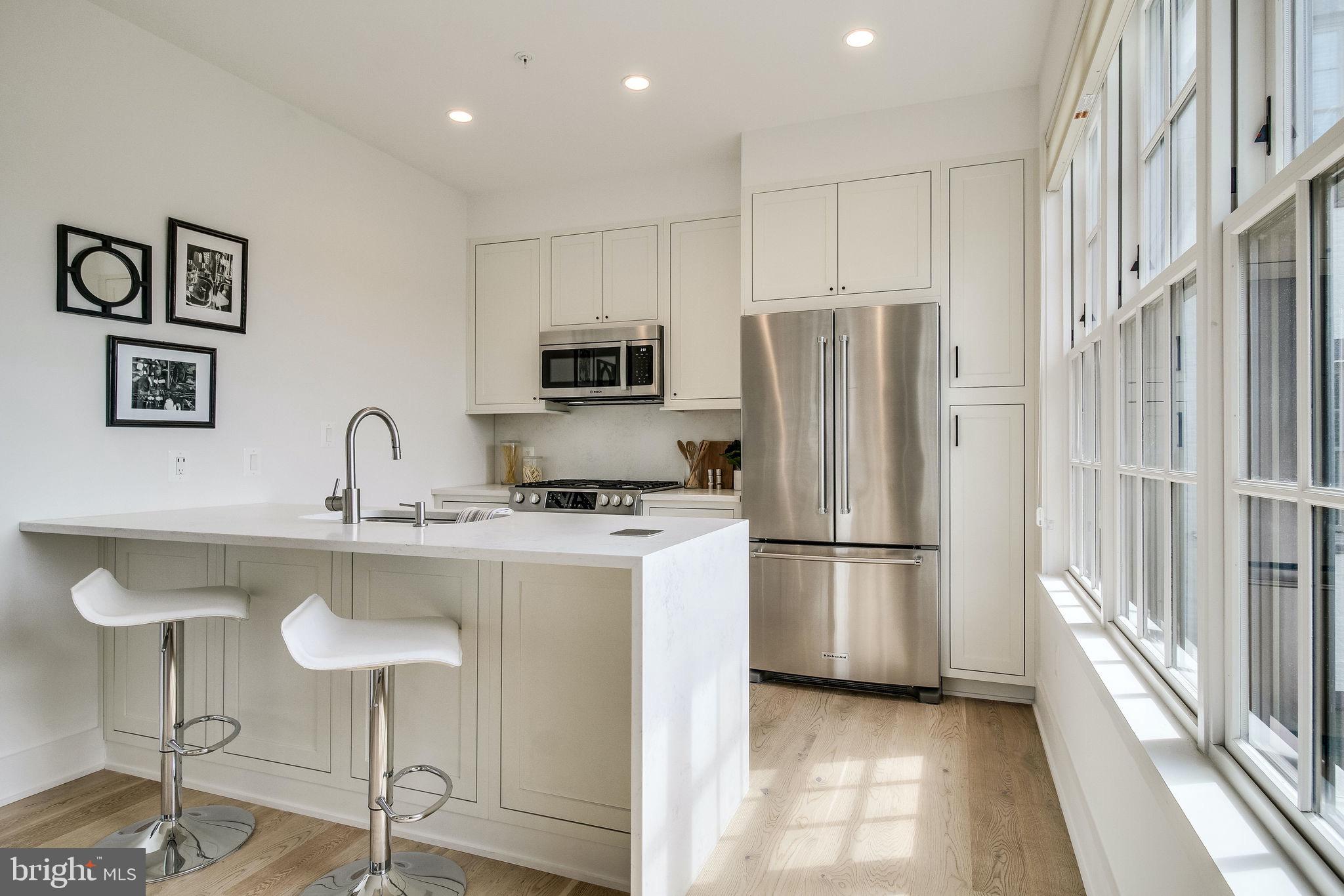 BOTTLING HOUSE - Residential Lease