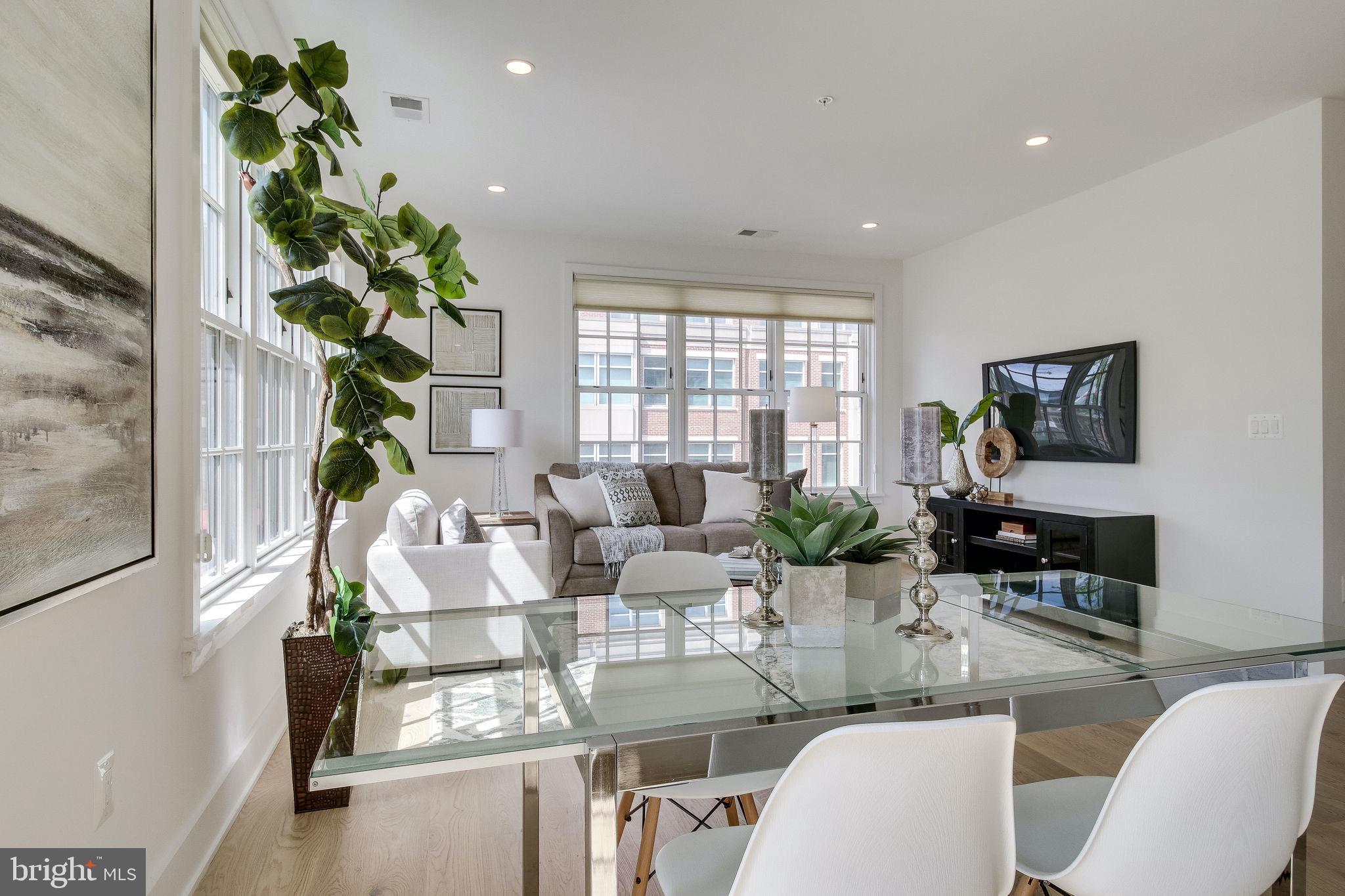 BOTTLING HOUSE - Residential Lease